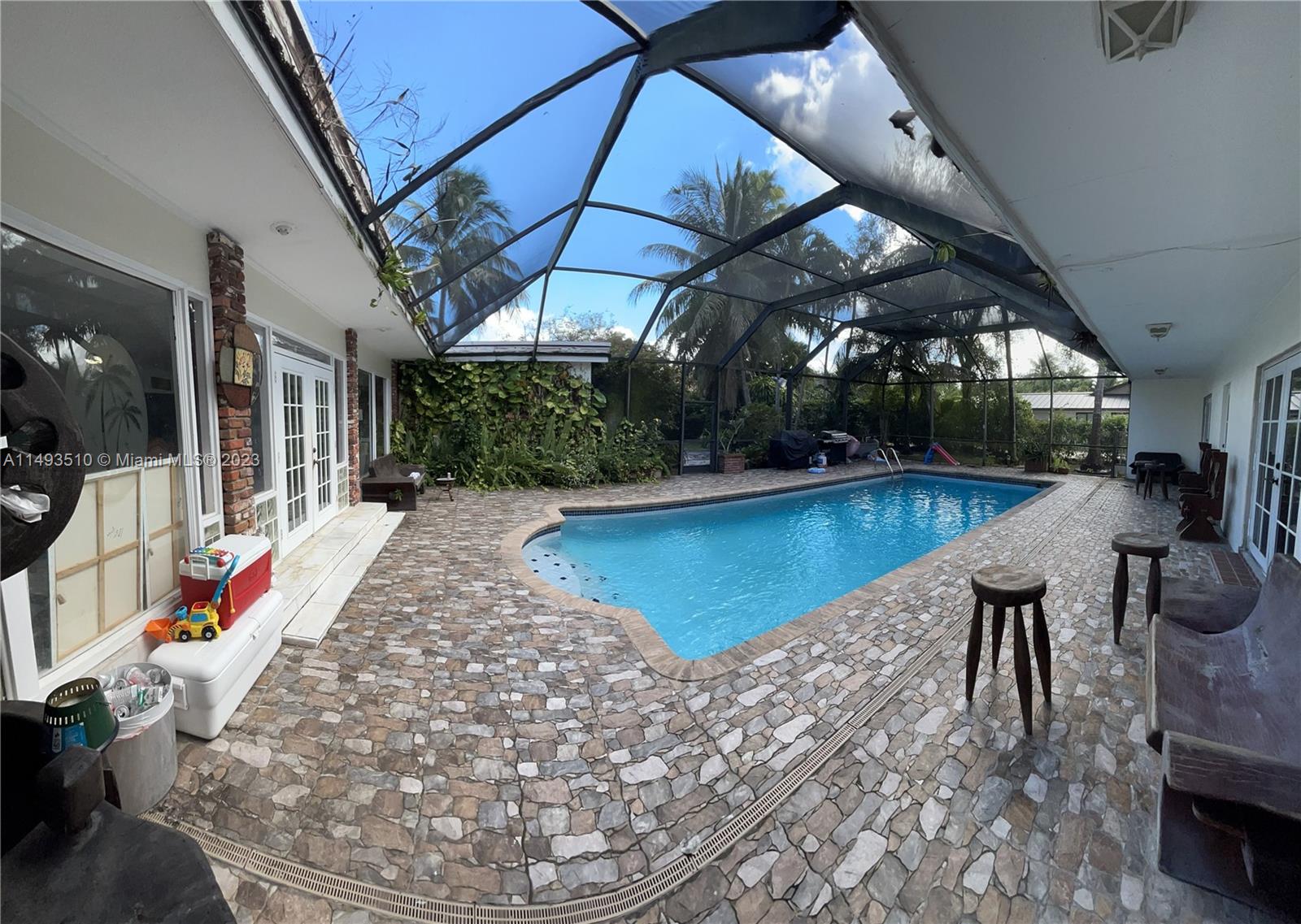 ALAN GROVE ESTATES FIRST - Residential