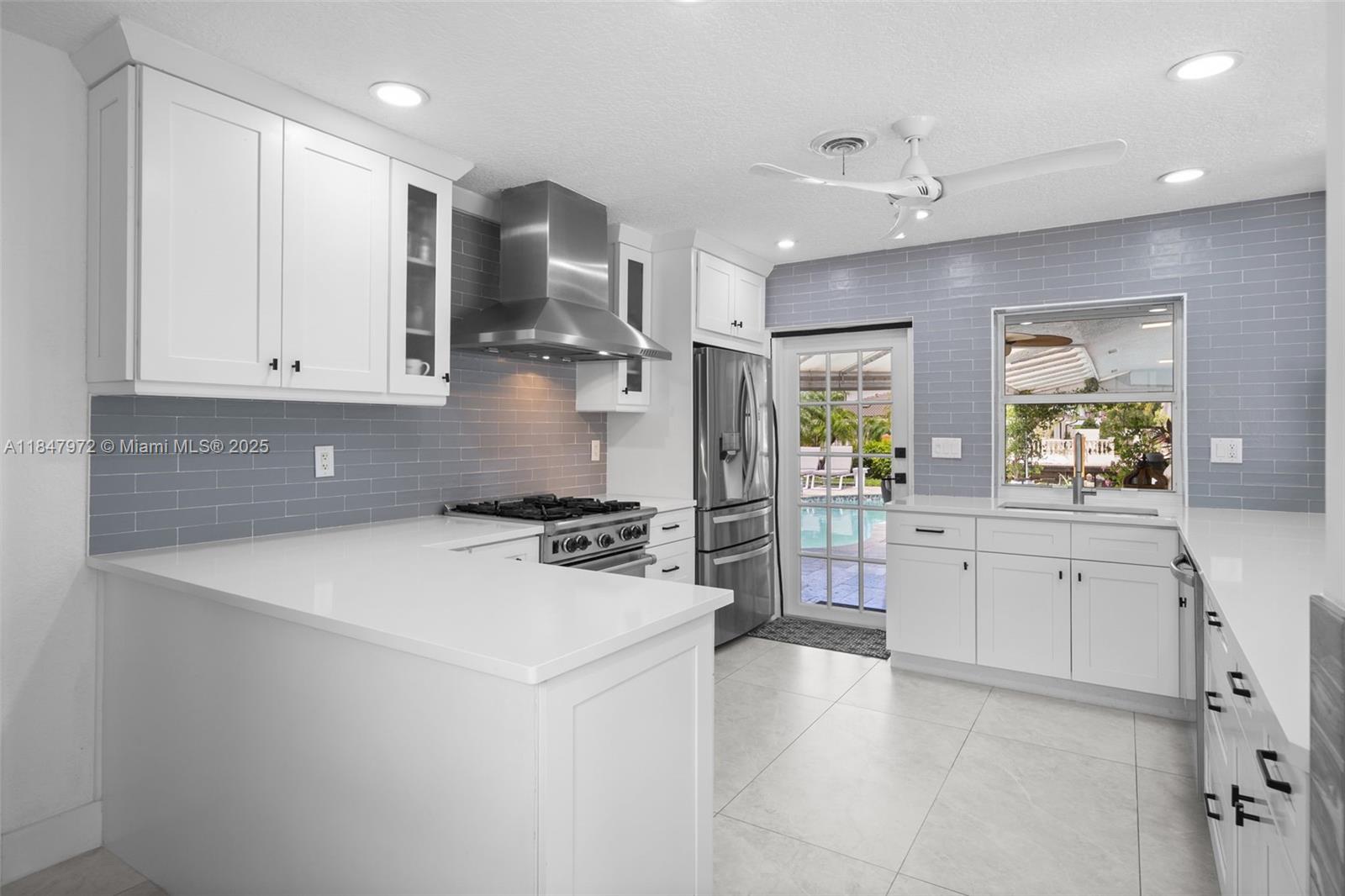 HARBOR VILLAGE SEC I - Residential