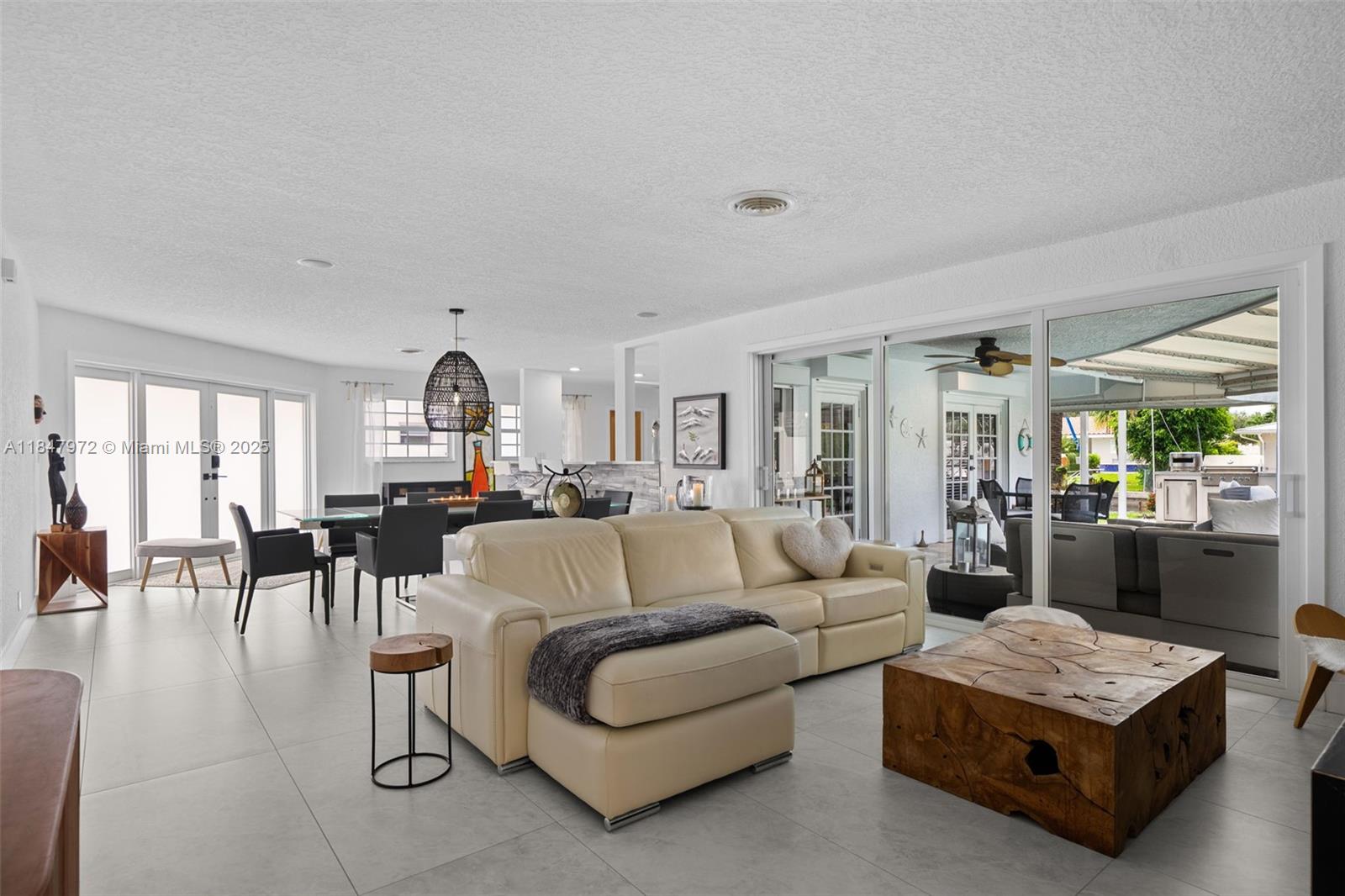 HARBOR VILLAGE SEC I - Residential
