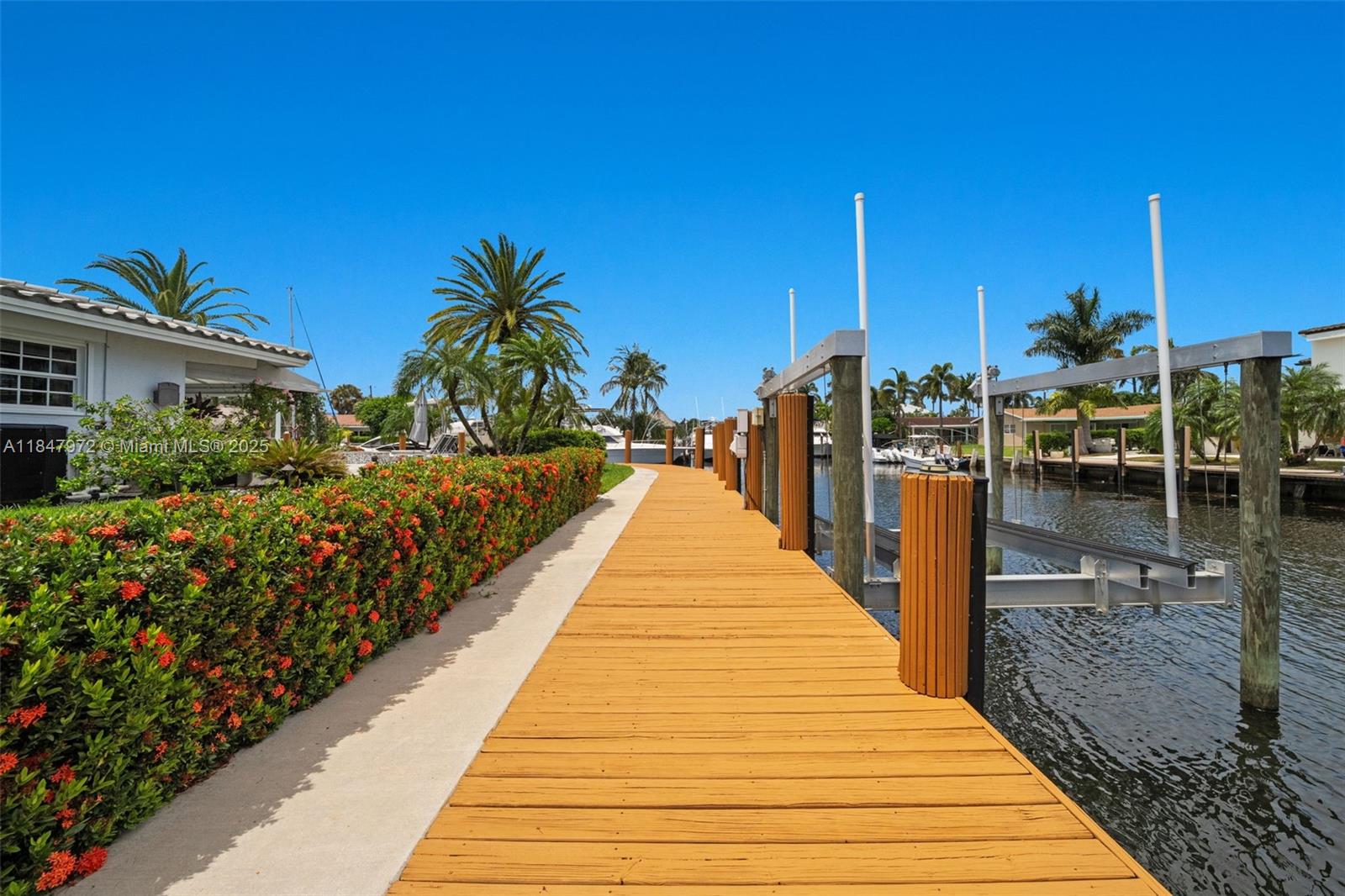 HARBOR VILLAGE SEC I - Residential