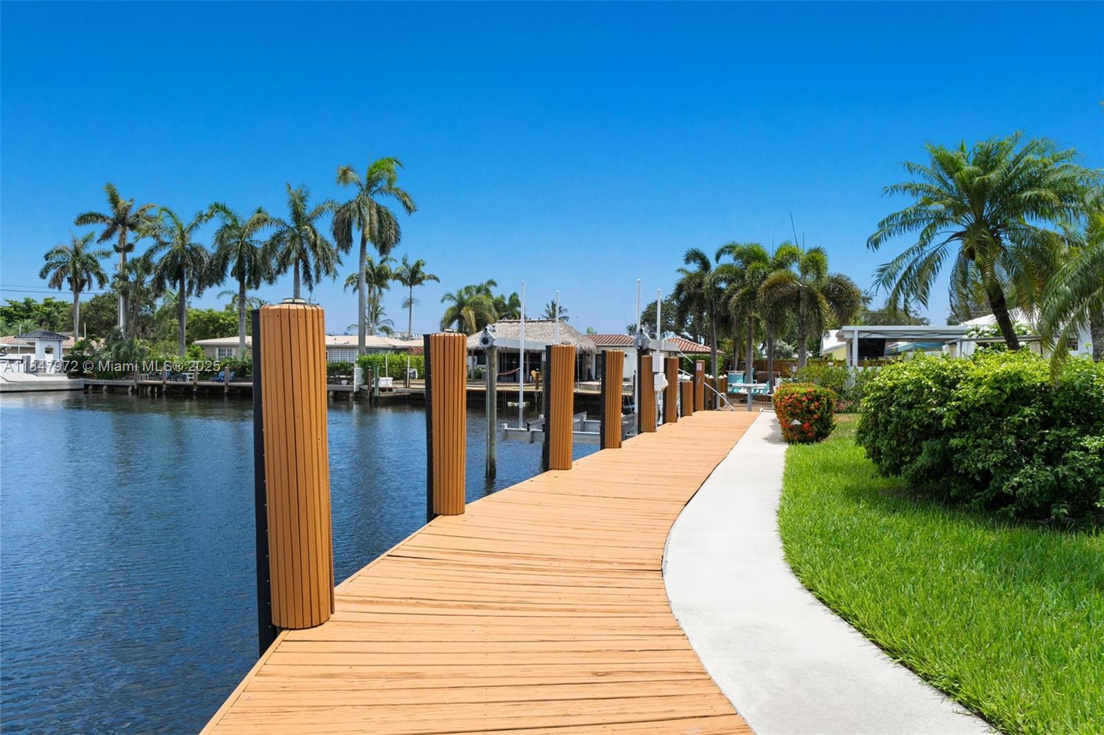 HARBOR VILLAGE SEC I - Residential