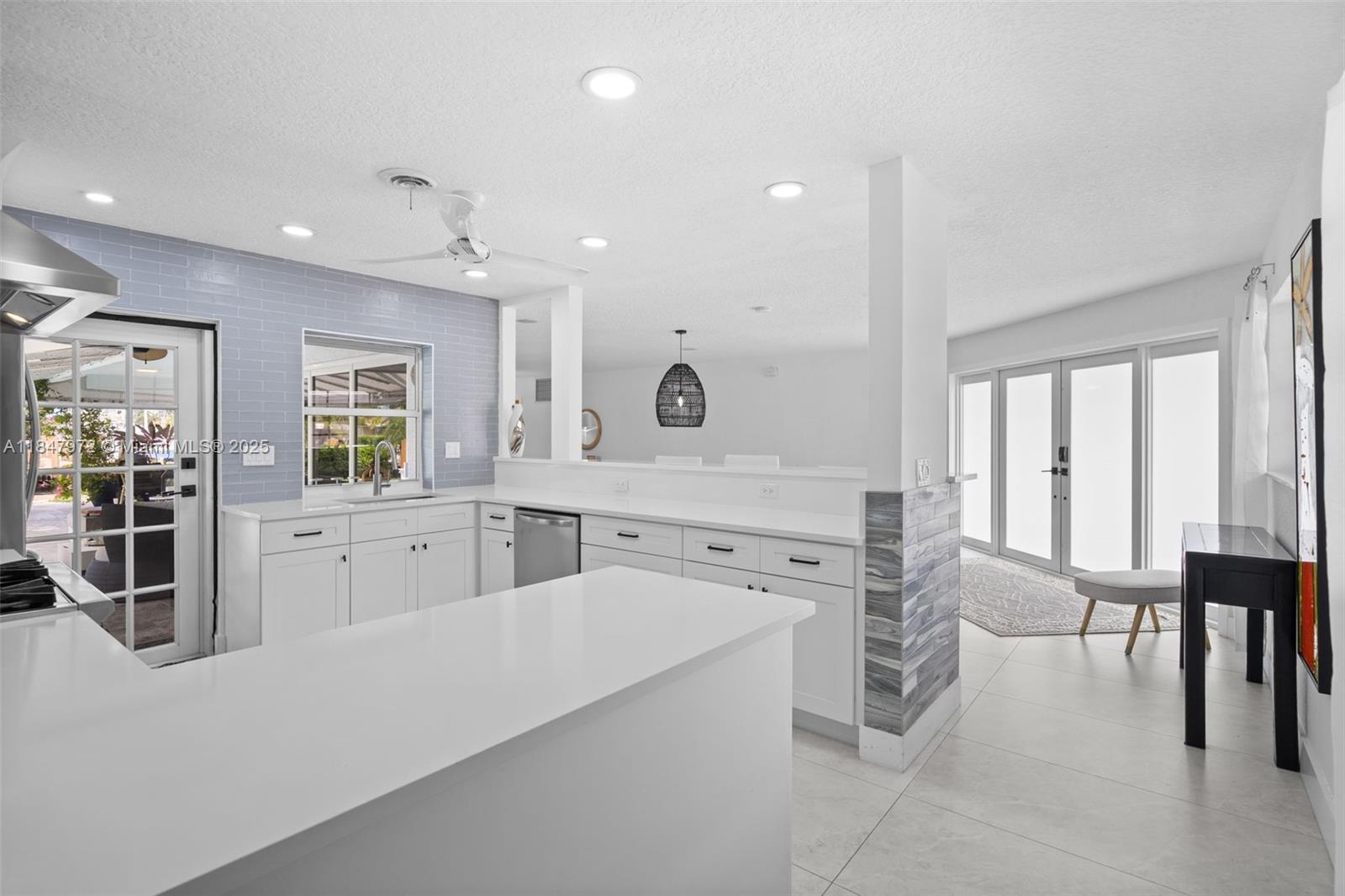 HARBOR VILLAGE SEC I - Residential