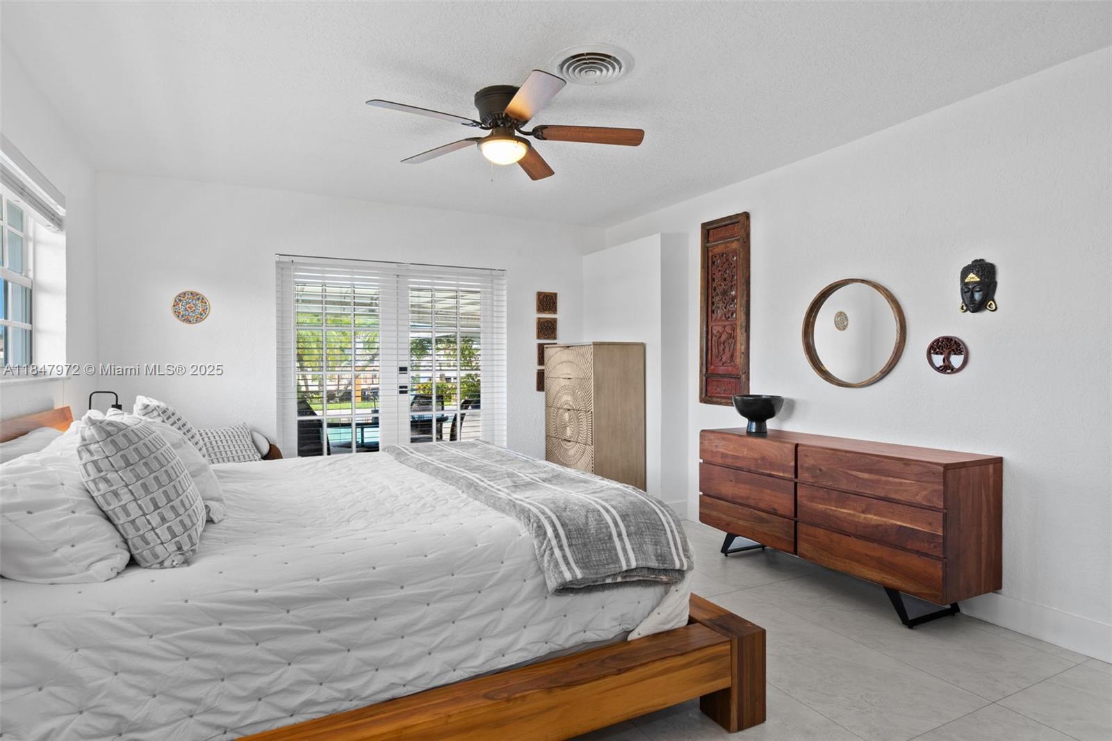 HARBOR VILLAGE SEC I - Residential