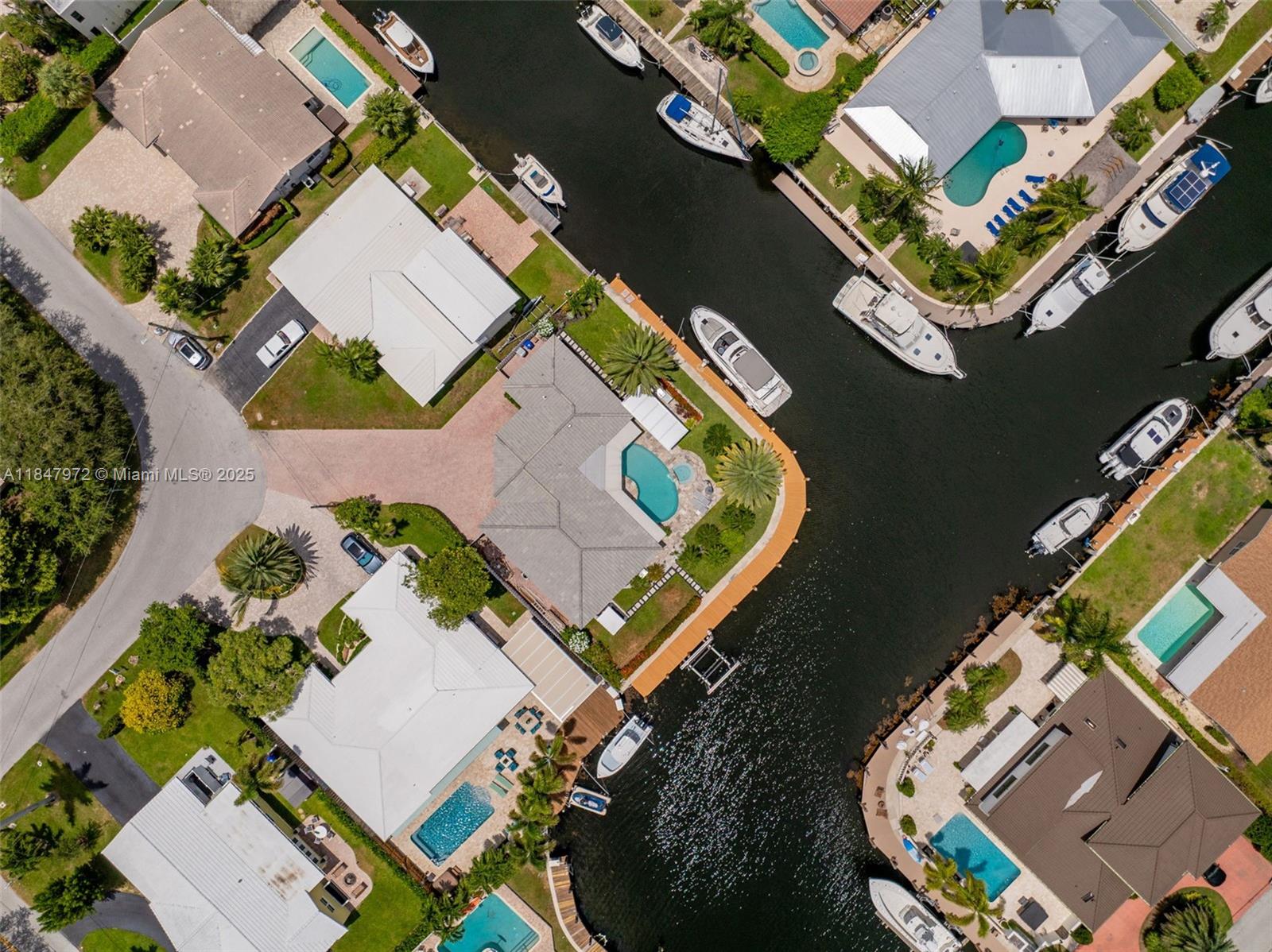 HARBOR VILLAGE SEC I - Residential