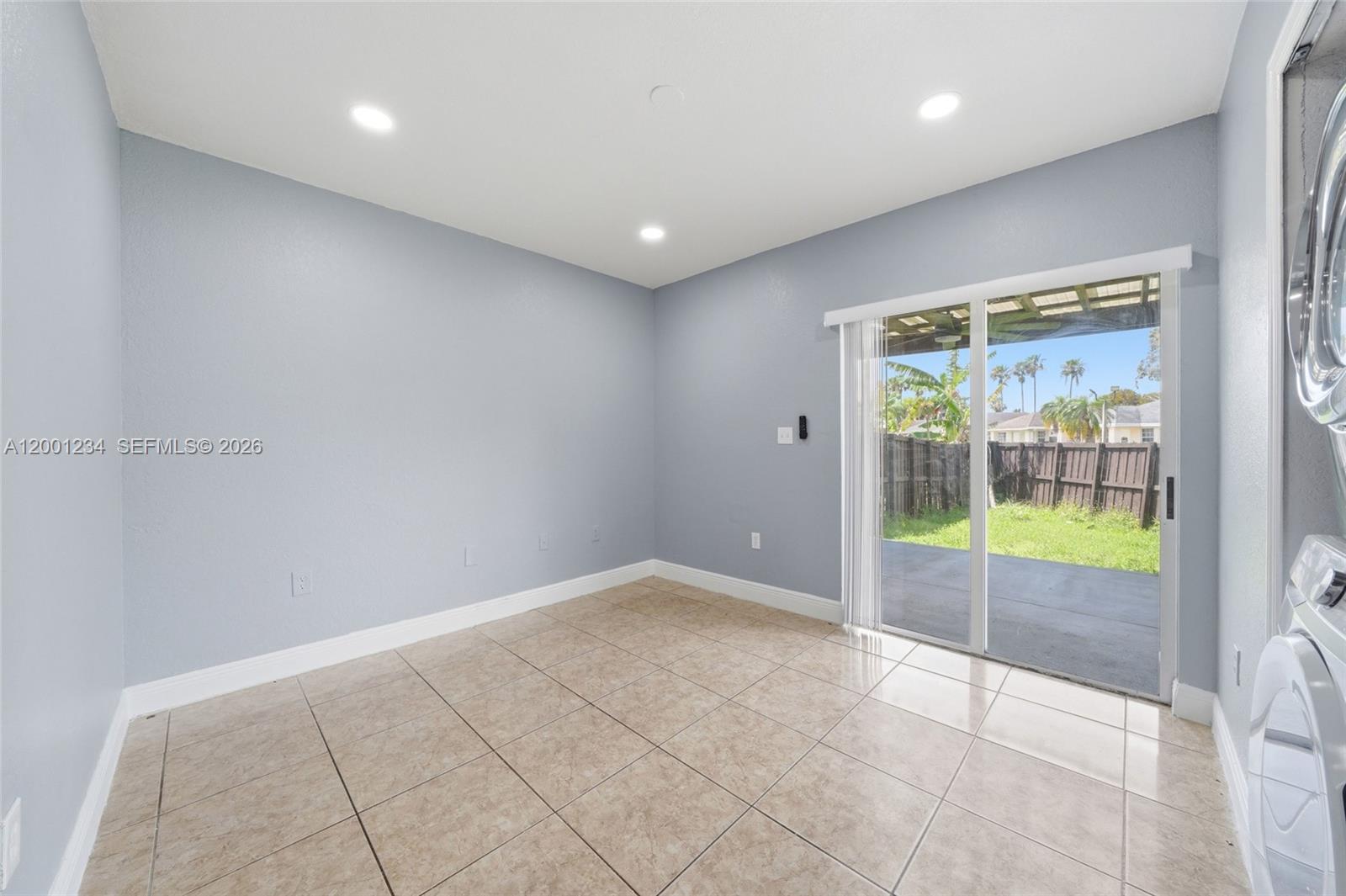 VILLAGE OF PALM BAY - Residential Lease