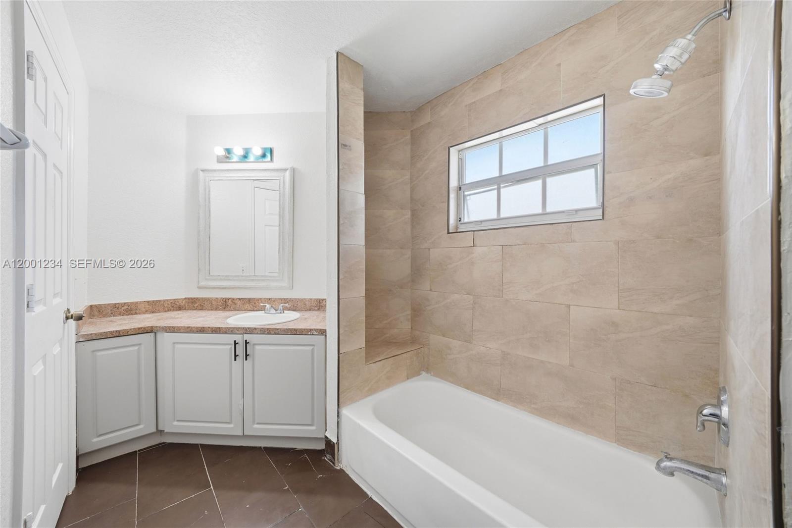 VILLAGE OF PALM BAY - Residential Lease