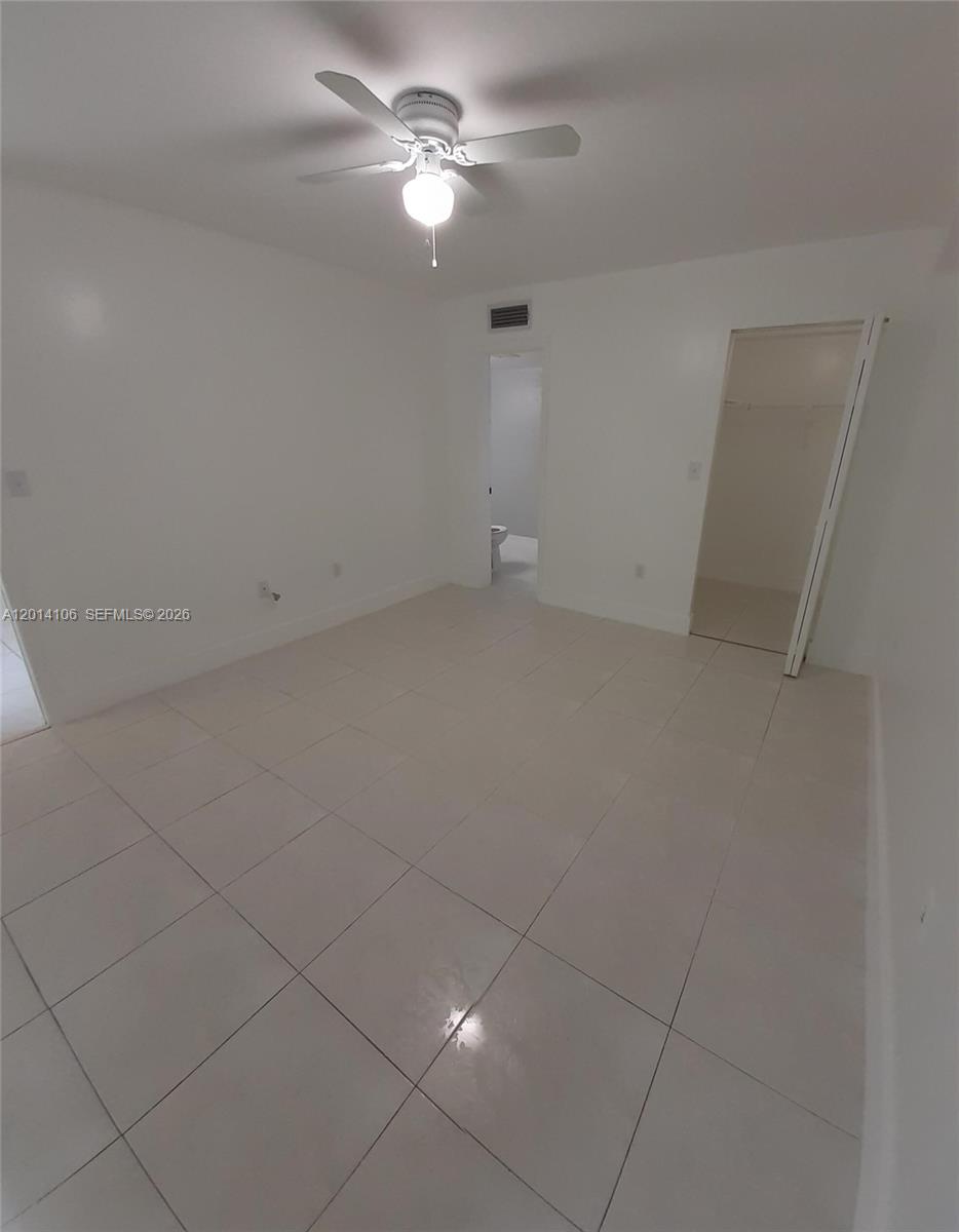 INTERNATIONAL PARK CONDO - Residential