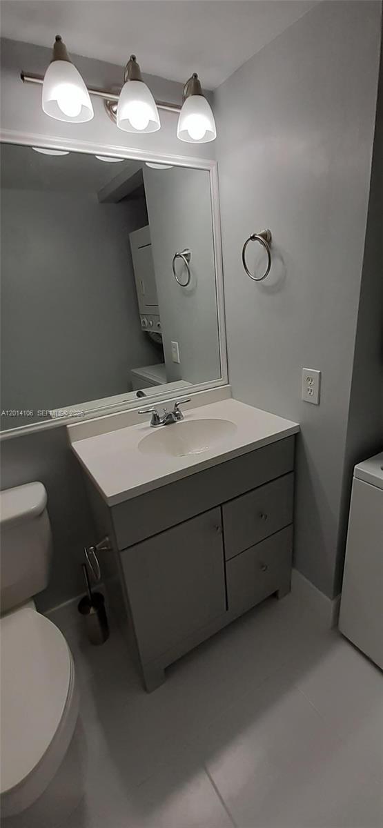 INTERNATIONAL PARK CONDO - Residential