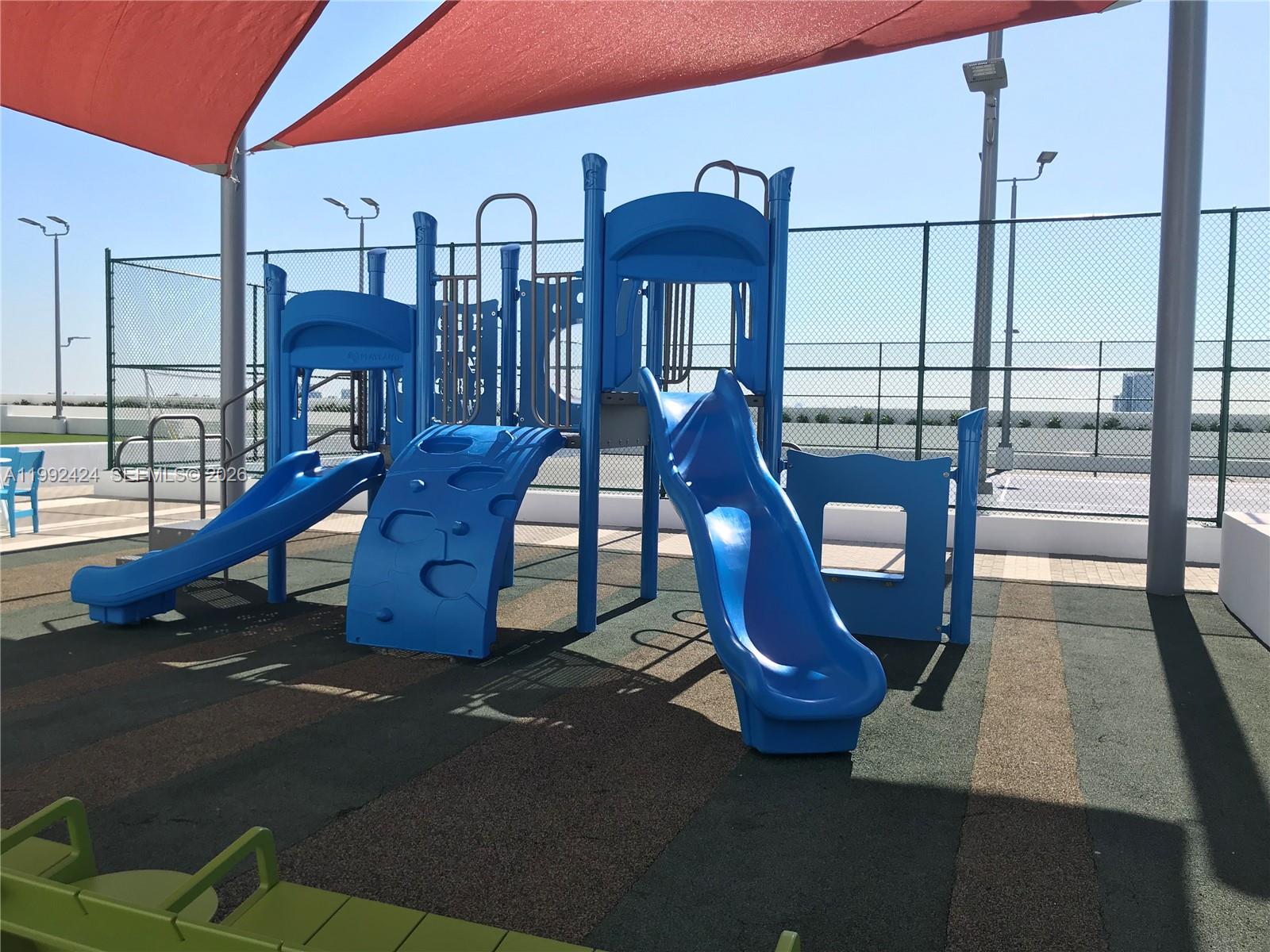 The Harbour North Condo - Residential