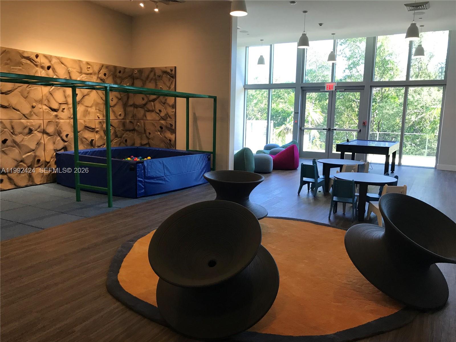 The Harbour North Condo - Residential