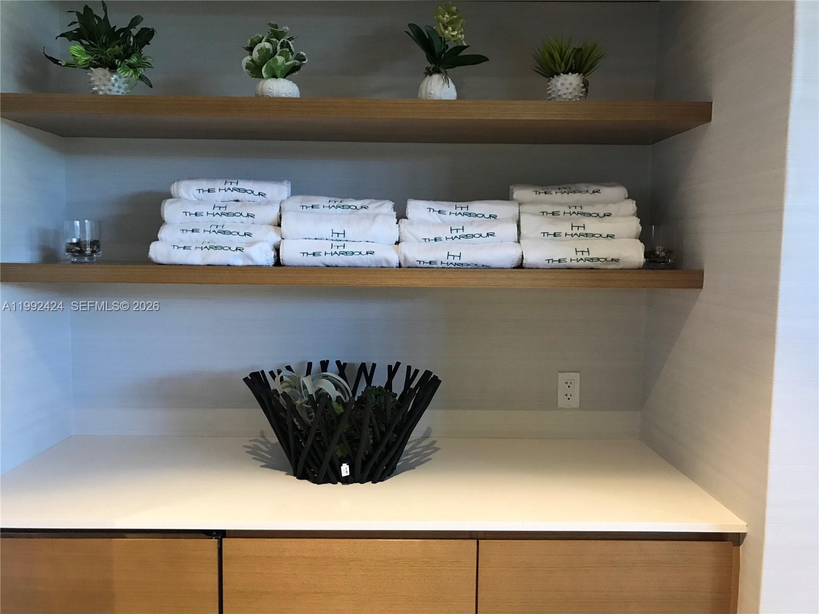 The Harbour North Condo - Residential