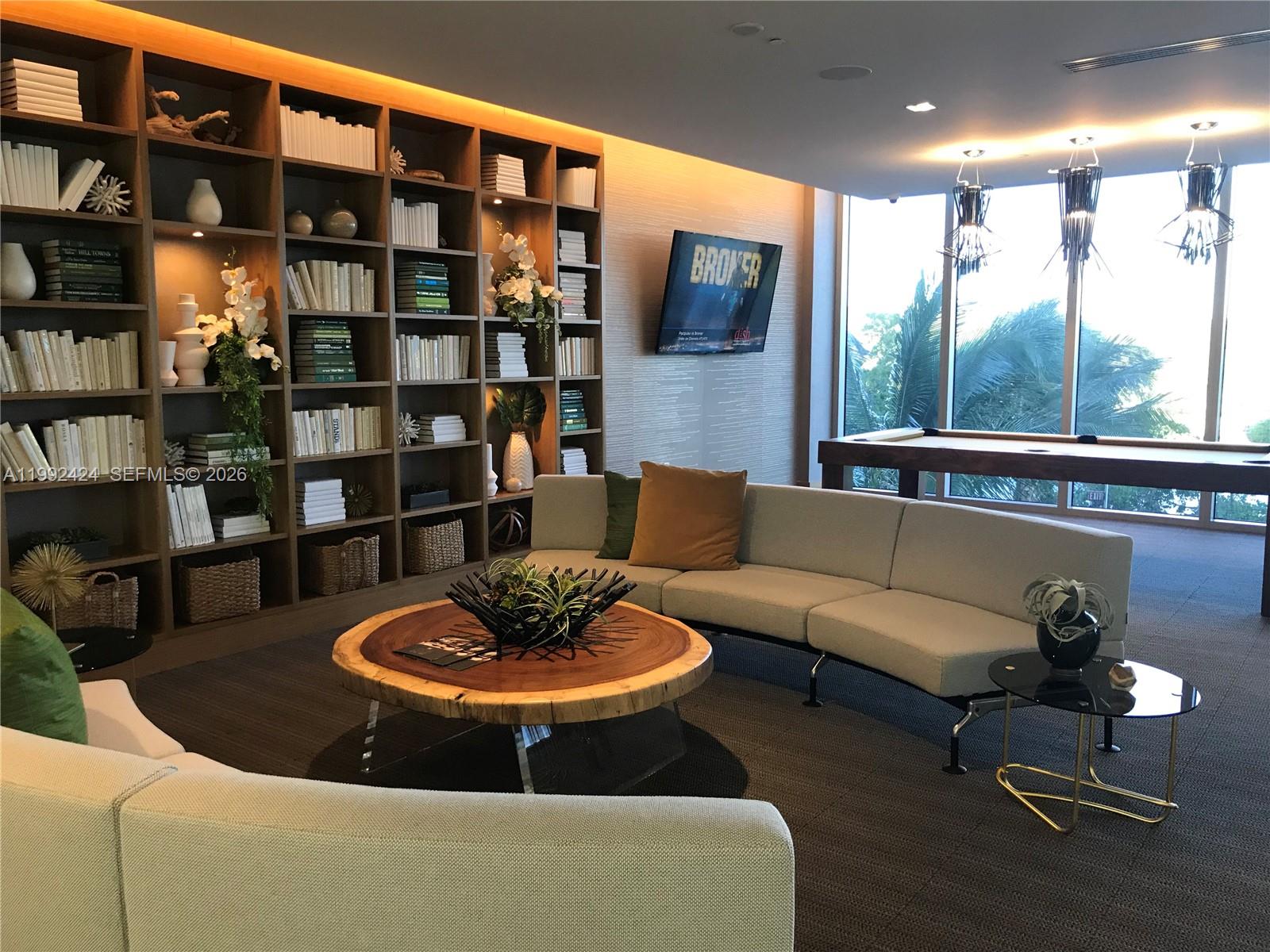 The Harbour North Condo - Residential