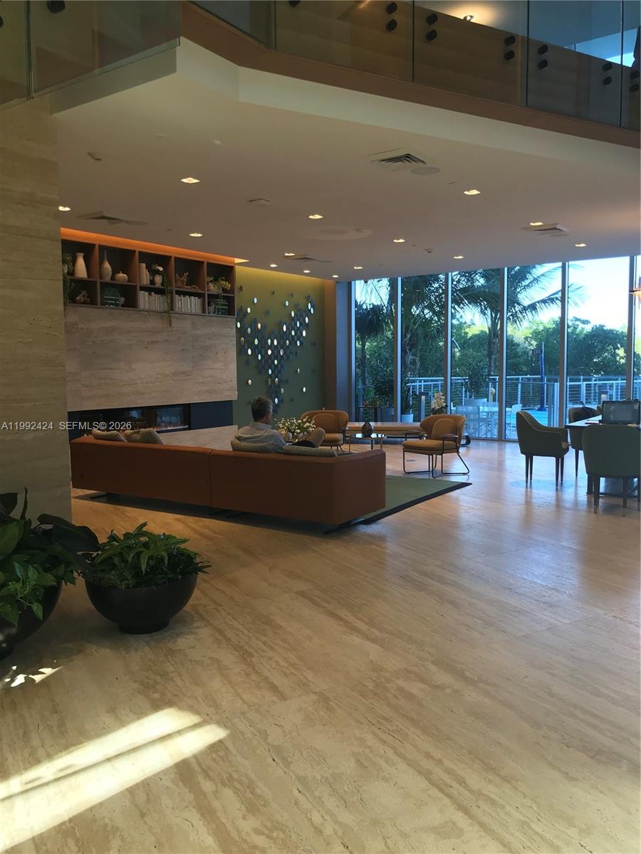 The Harbour North Condo - Residential