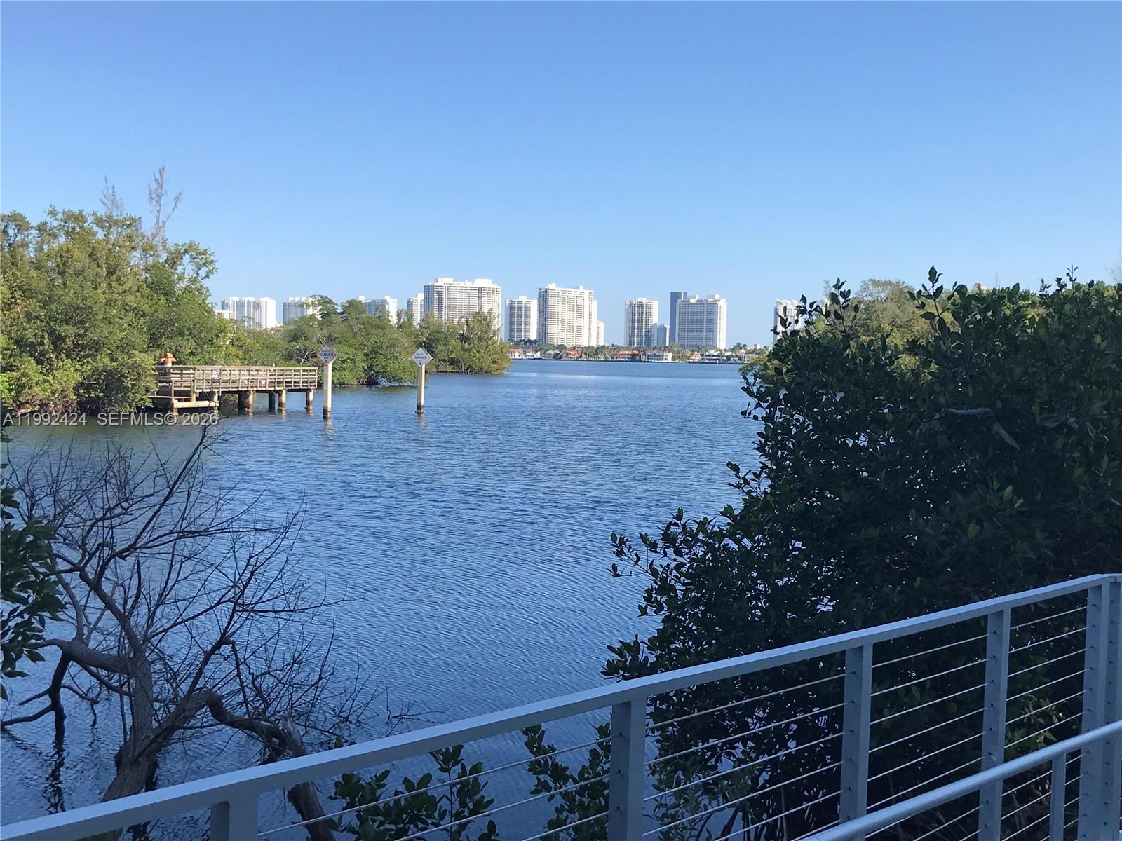 The Harbour North Condo - Residential