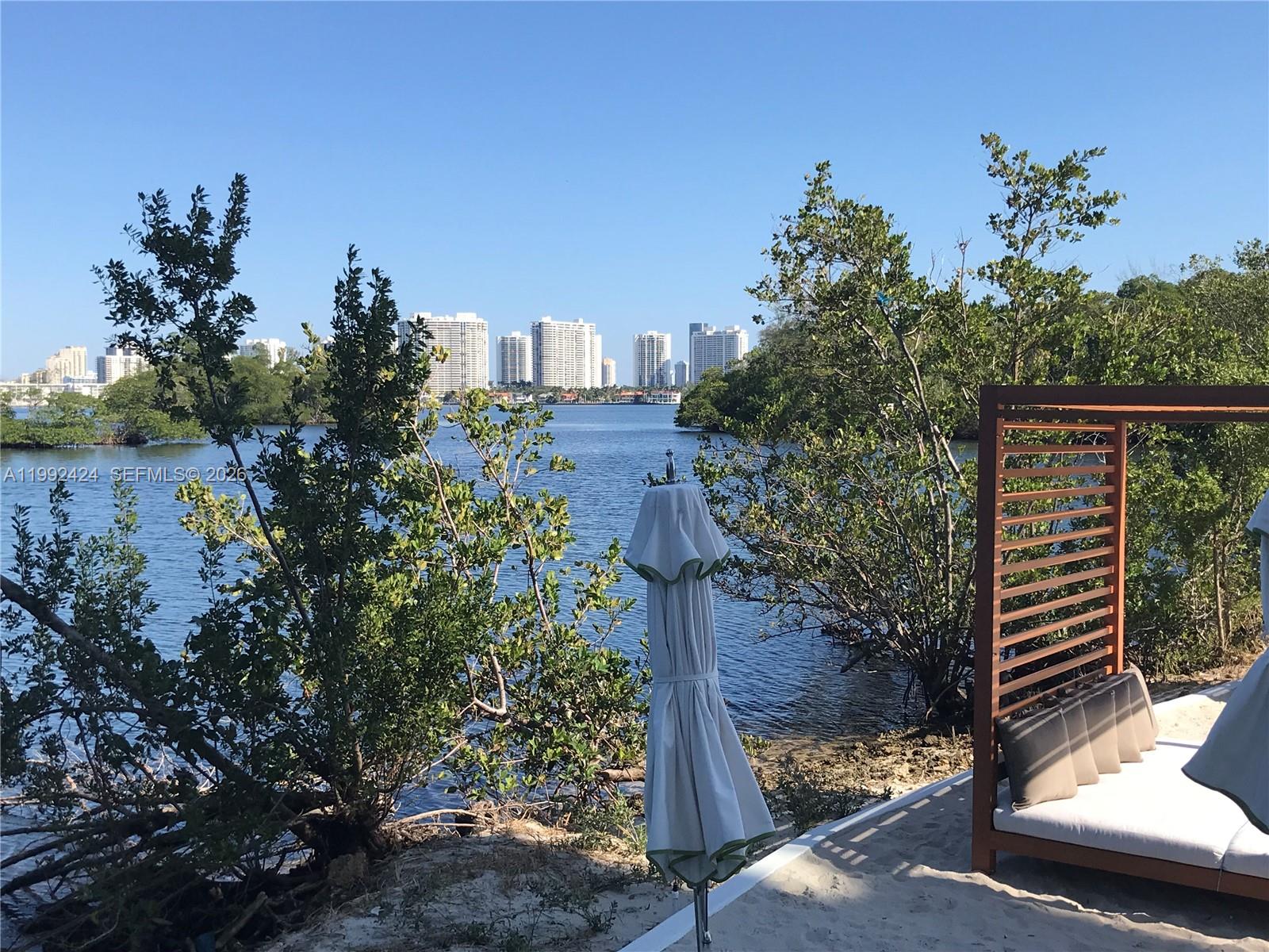 The Harbour North Condo - Residential