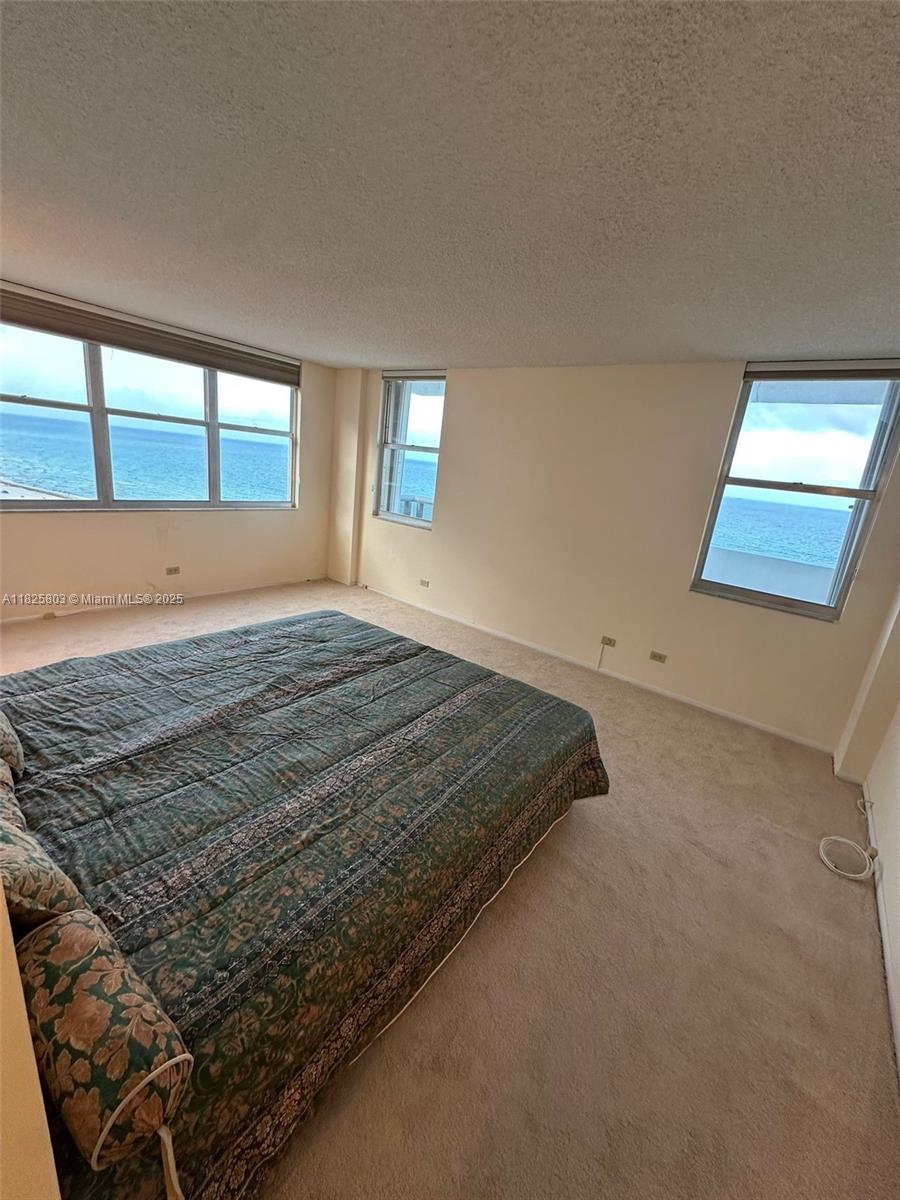 MAISON GRANDE CONDO - Residential