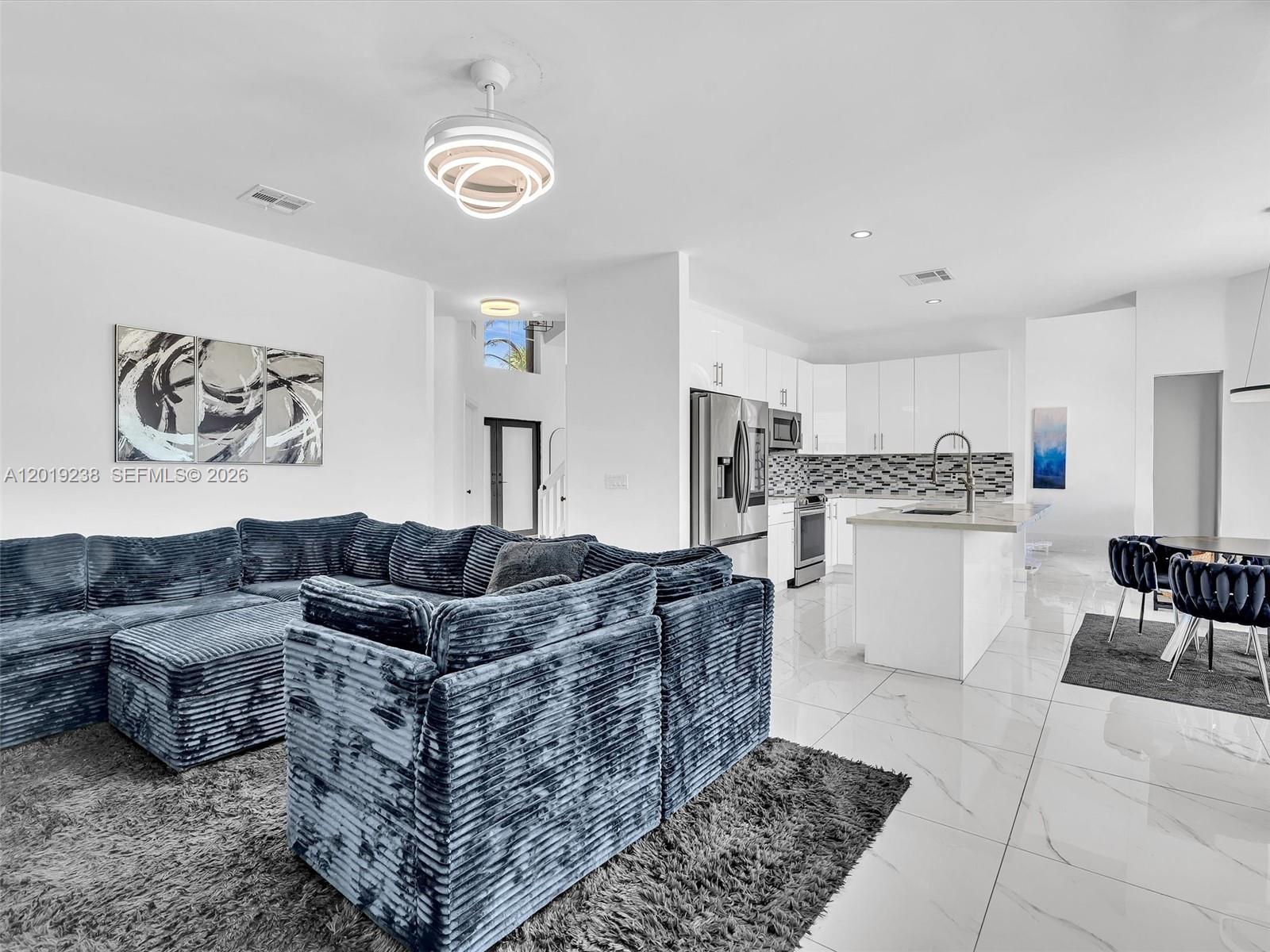 CHAPEL LAKE ESTATES - Residential