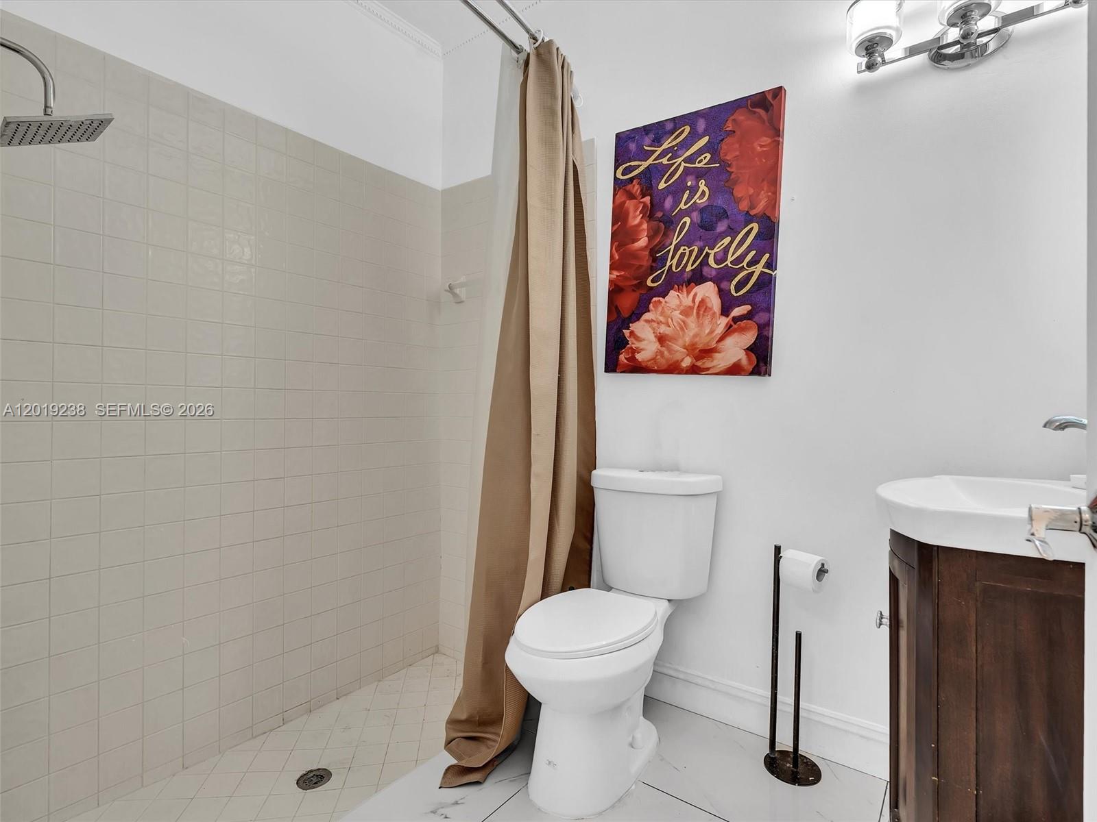 CHAPEL LAKE ESTATES - Residential