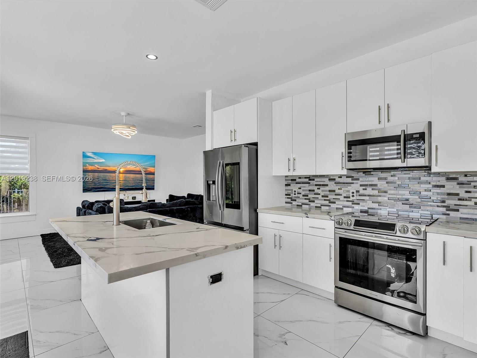 CHAPEL LAKE ESTATES - Residential