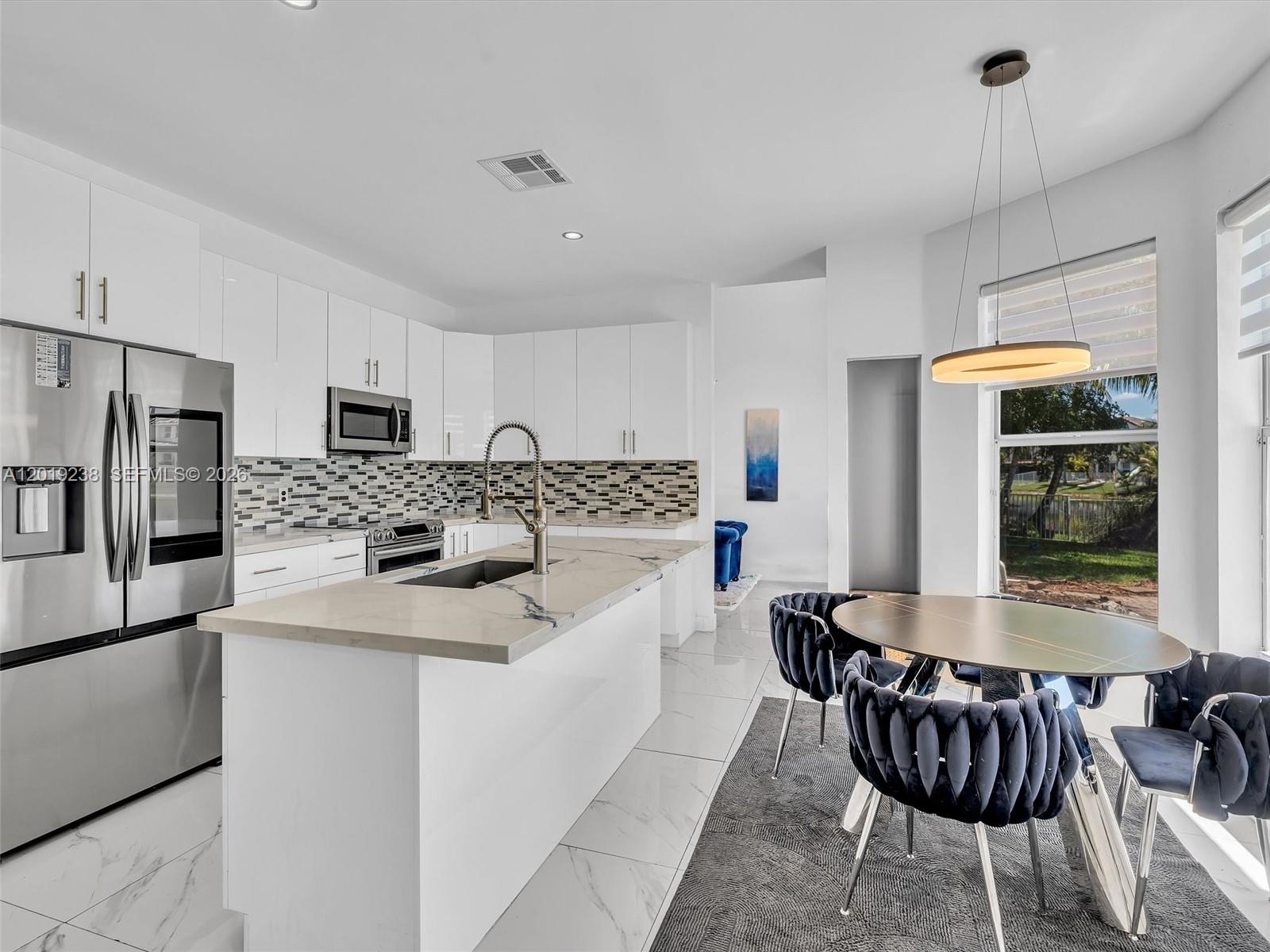 CHAPEL LAKE ESTATES - Residential