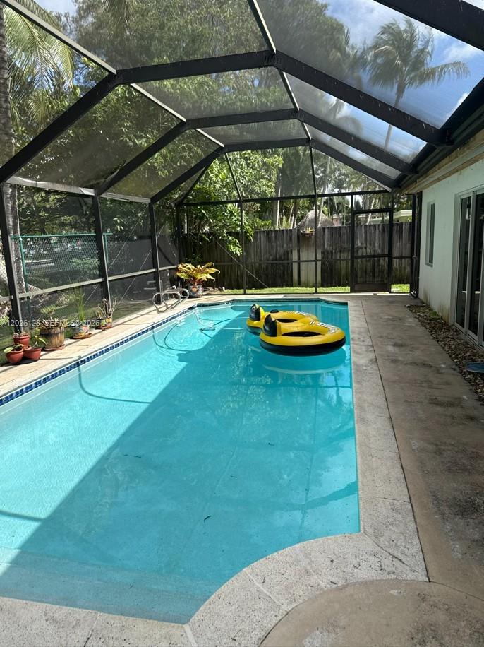 BEVERLY GARDENS - Residential