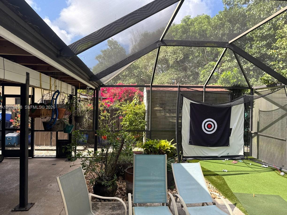 BEVERLY GARDENS - Residential
