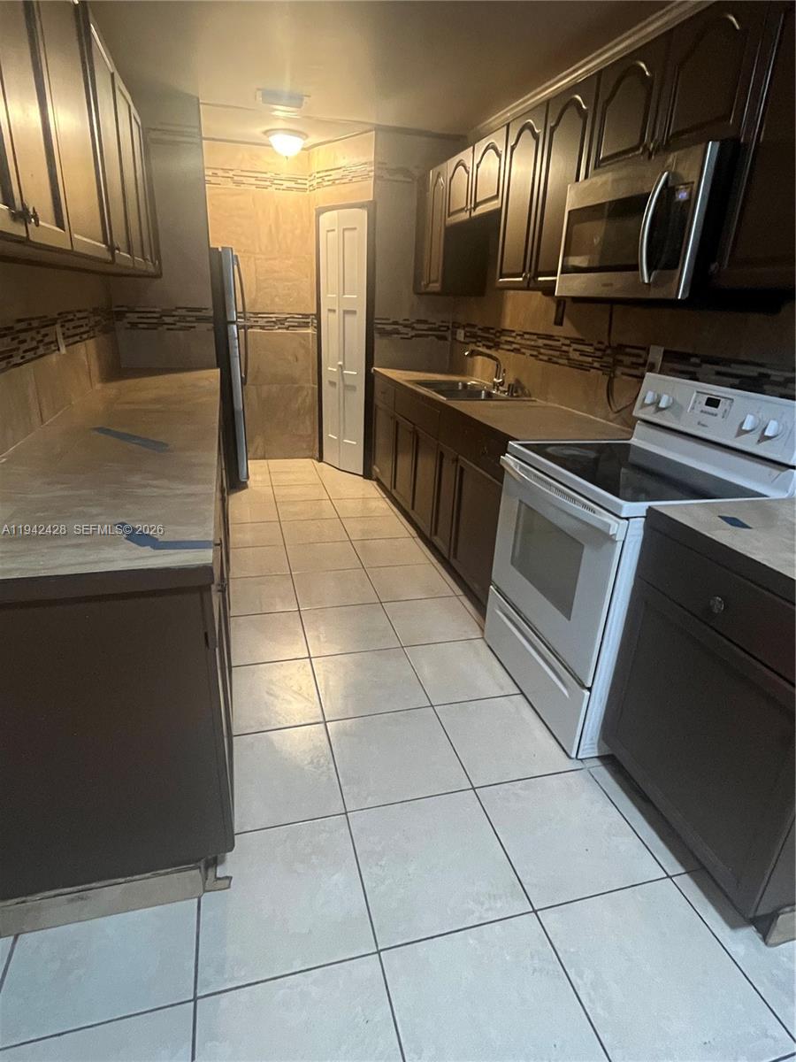 BOULEVARD HEIGHTS SEC 3 - Residential Lease