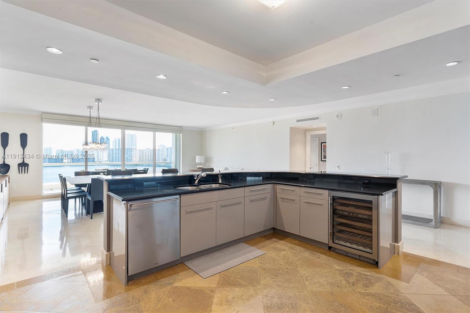 BELLAMARE @ WILLIAMS ISLA - Residential