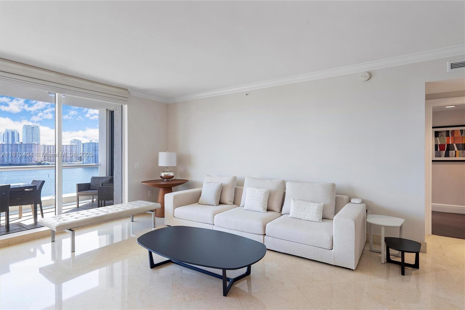 BELLAMARE @ WILLIAMS ISLA - Residential