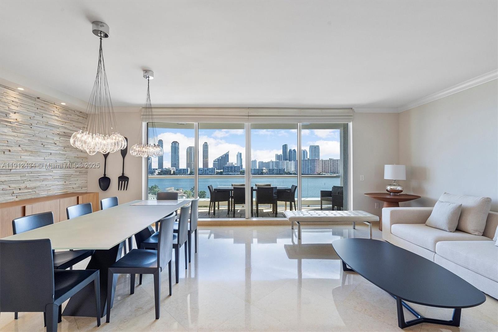 BELLAMARE @ WILLIAMS ISLA - Residential