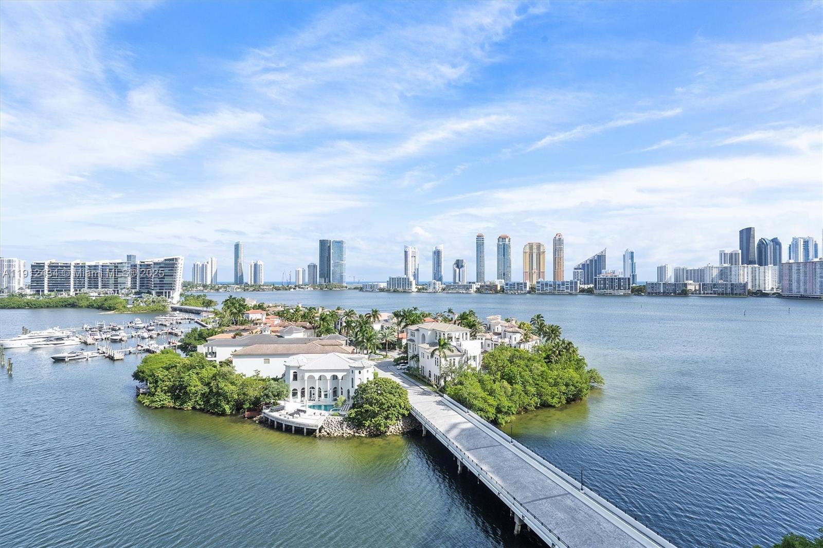 6000 Island Blvd 1007