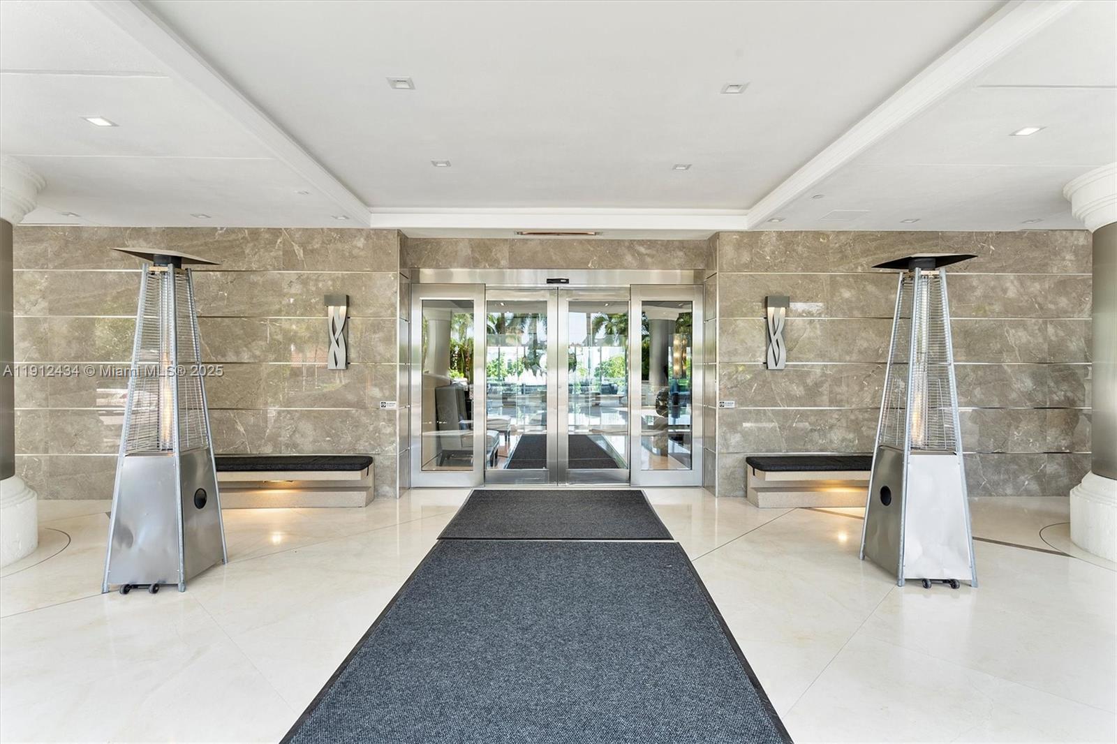 BELLAMARE @ WILLIAMS ISLA - Residential