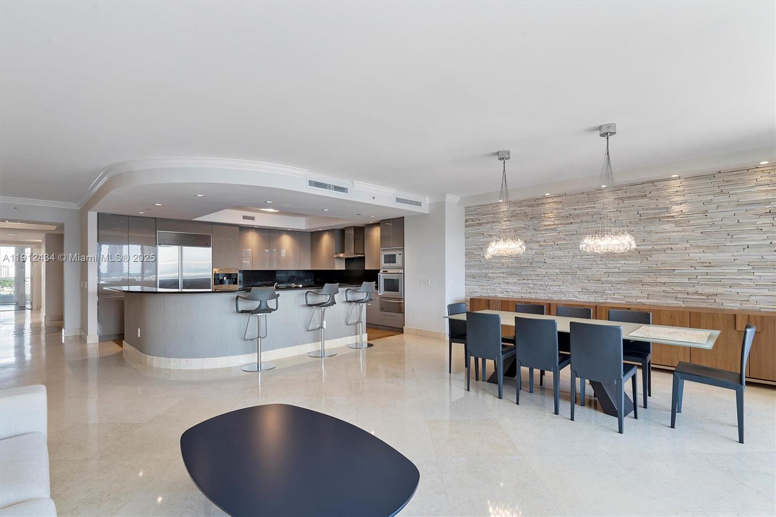 BELLAMARE @ WILLIAMS ISLA - Residential