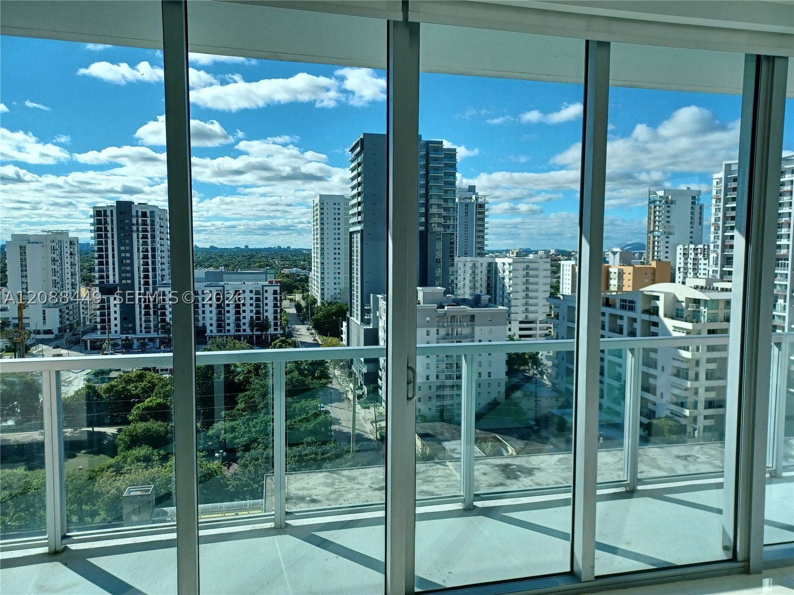 1111 SW 1 AV 1825-N