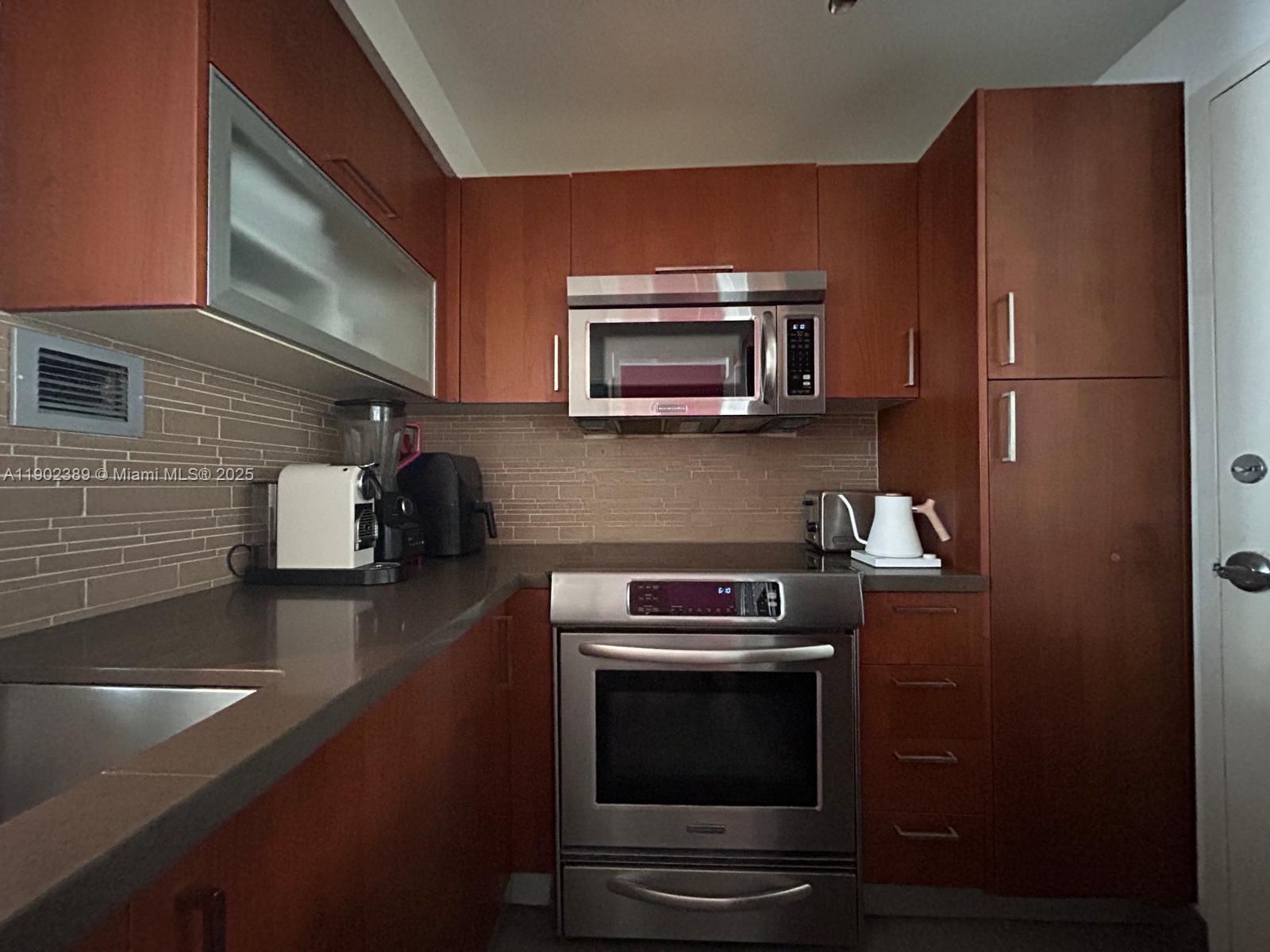 MIRADOR 1000 CONDO - Residential Lease