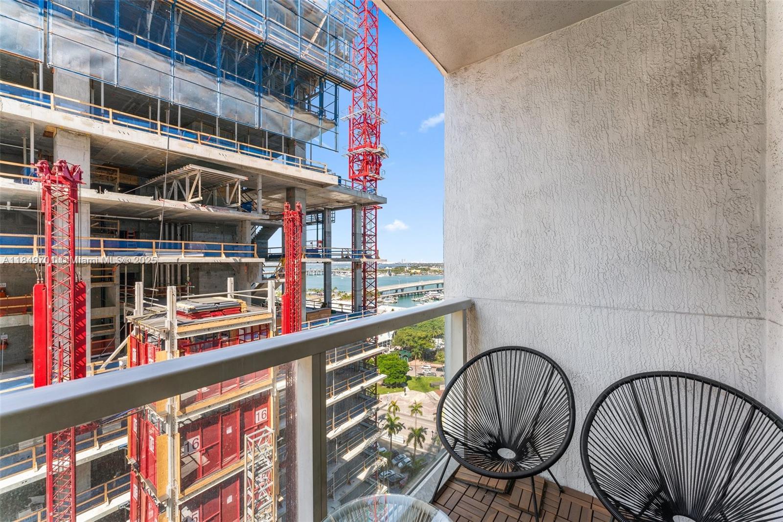 VIZCAYNE NORTH CONDO - Residential