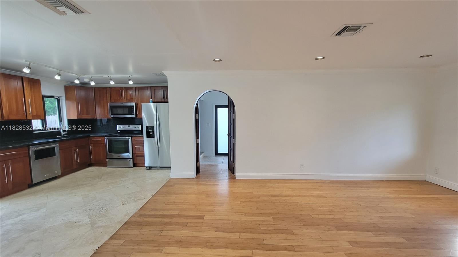 7161 Pershing St *