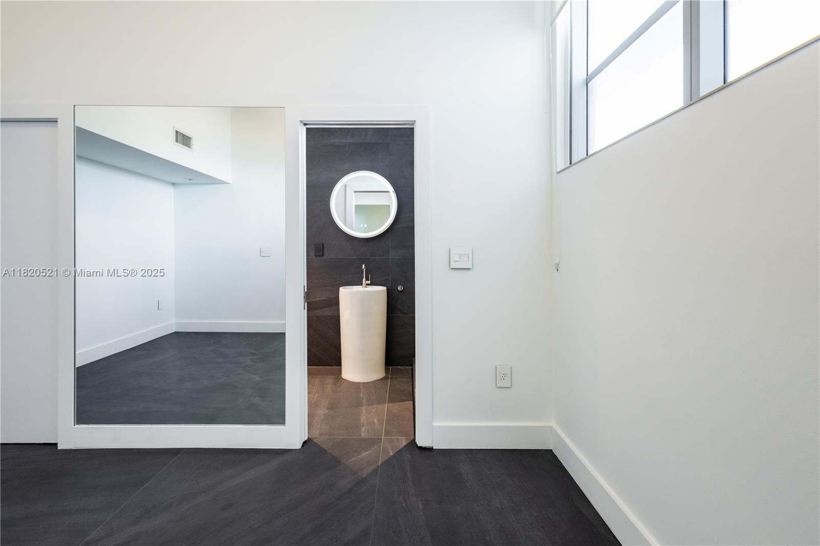 SPACE 01 CONDO - Residential Lease