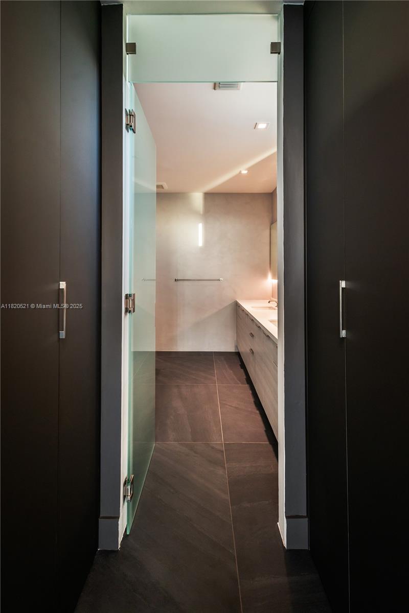 SPACE 01 CONDO - Residential Lease