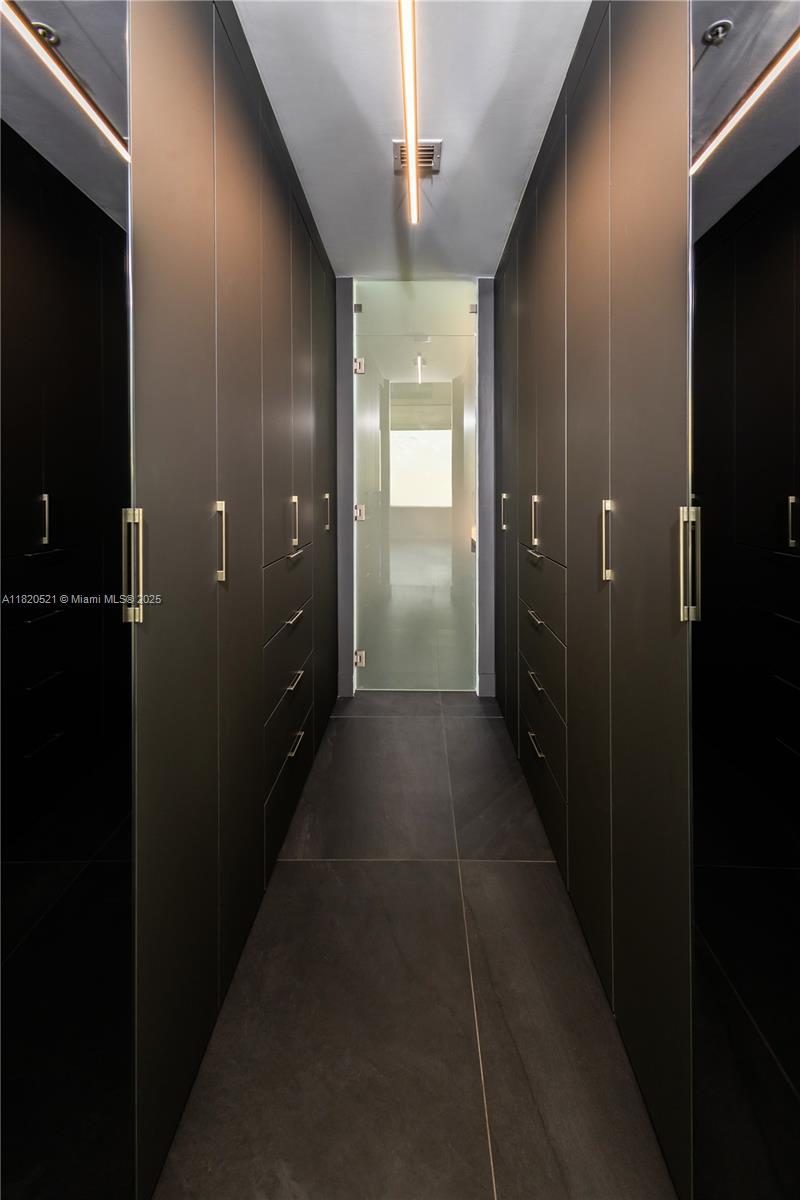 SPACE 01 CONDO - Residential Lease