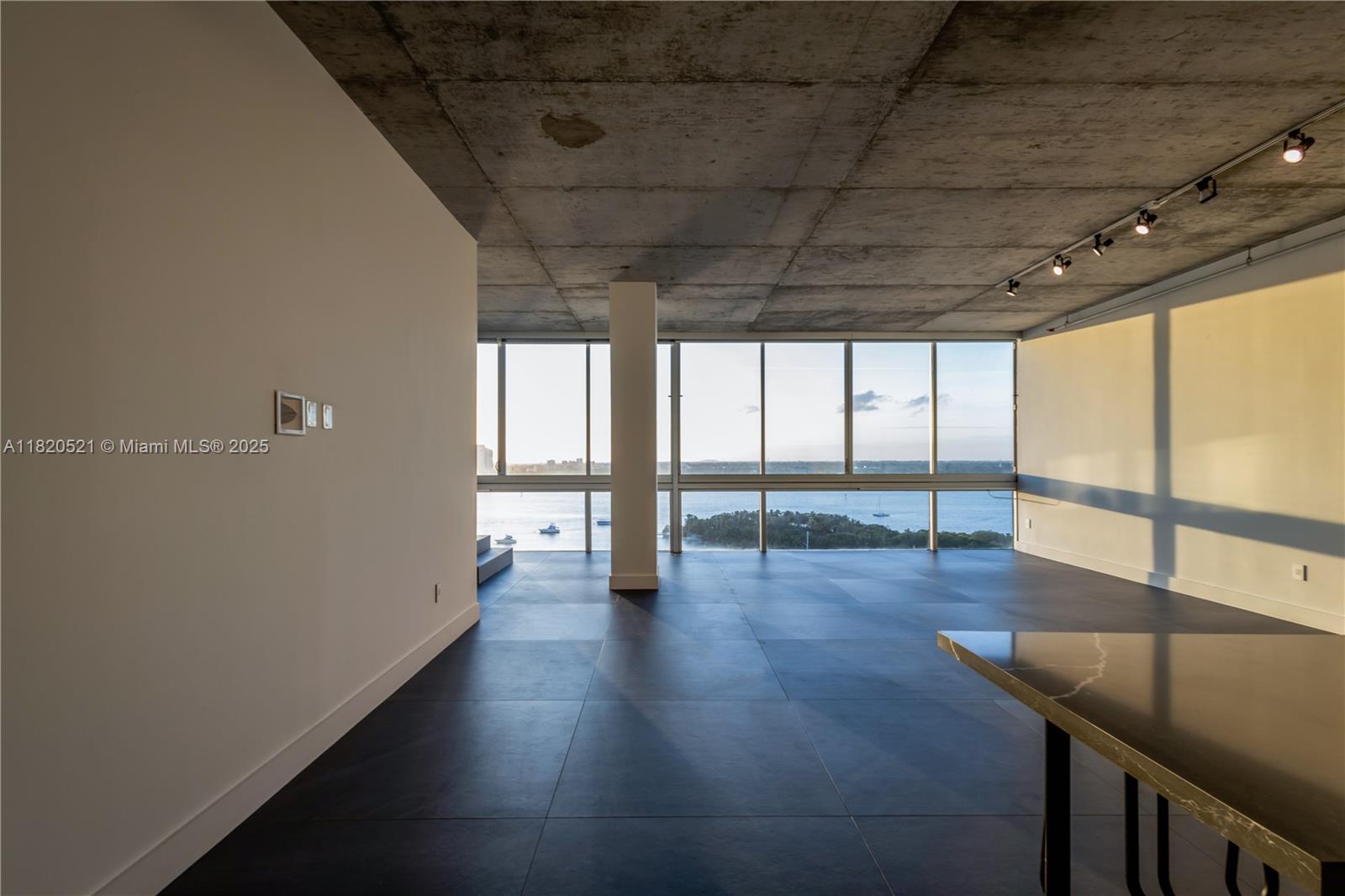 SPACE 01 CONDO - Residential Lease