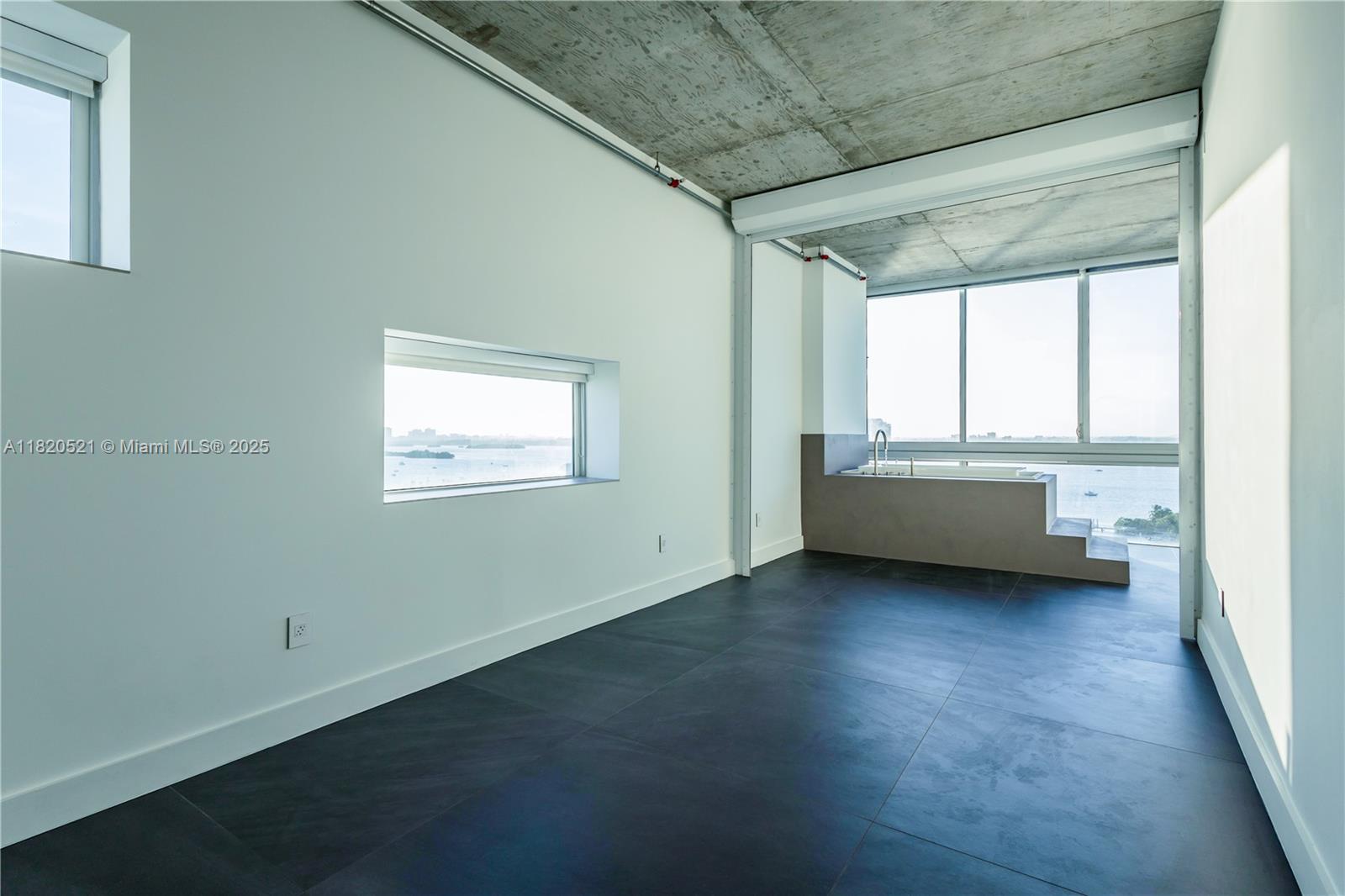 SPACE 01 CONDO - Residential Lease