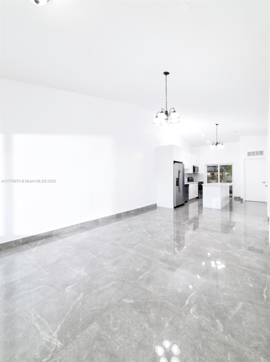 4070 SW 49th Ct