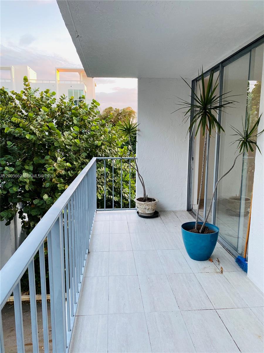 NIRVANA CONDO NO FOUR CON - Residential Lease