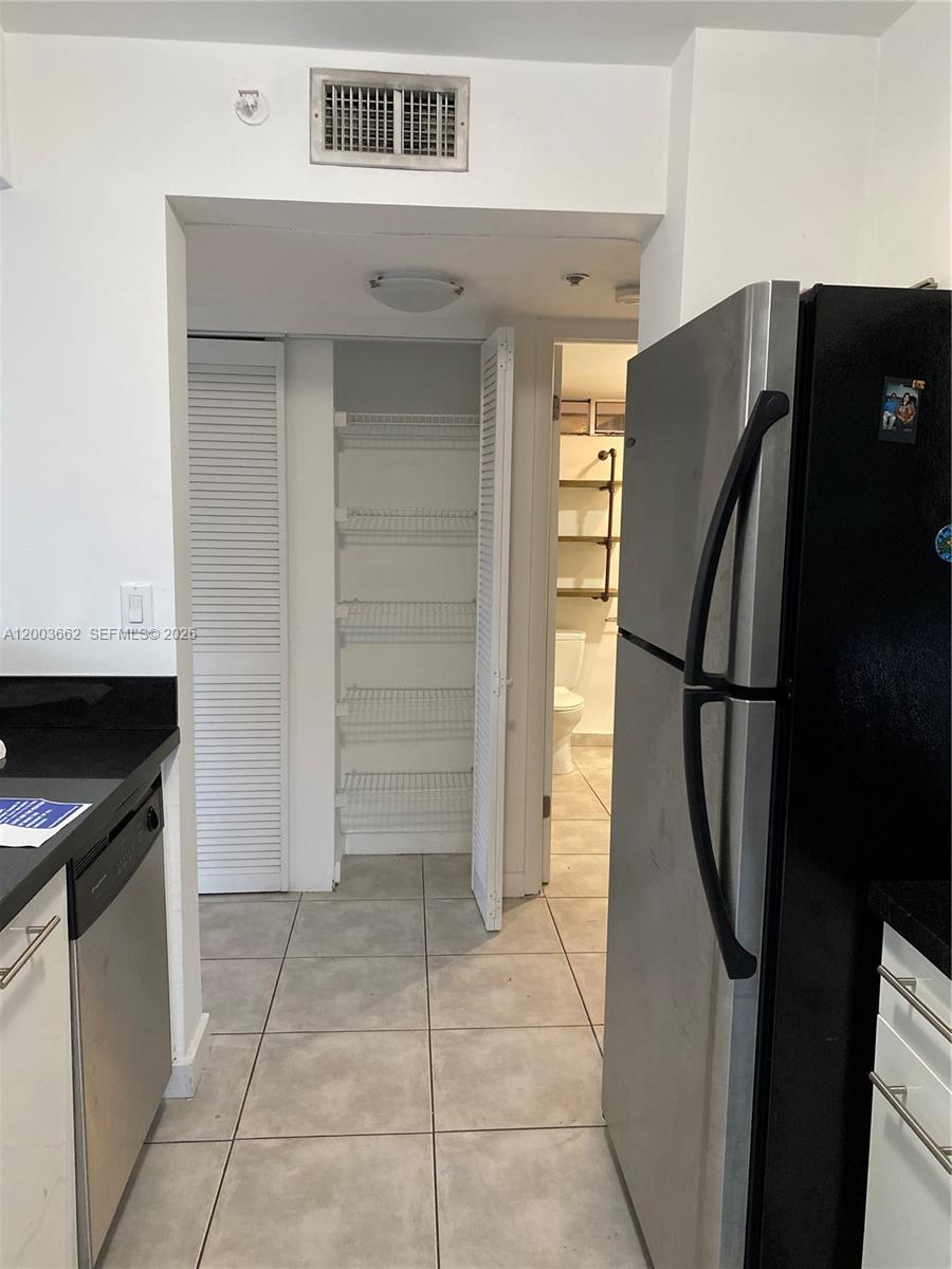 NIRVANA CONDO NO FOUR CON - Residential Lease