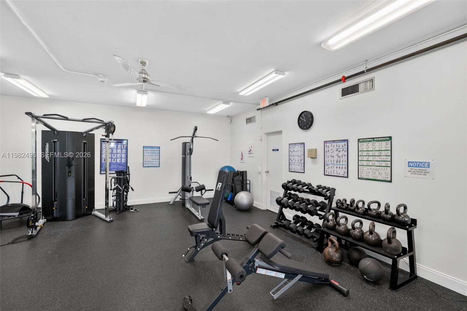 MIRASOL OCEAN TOWERS COND - Residential