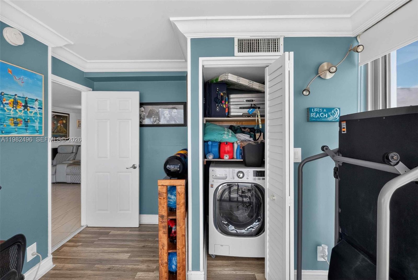 MIRASOL OCEAN TOWERS COND - Residential