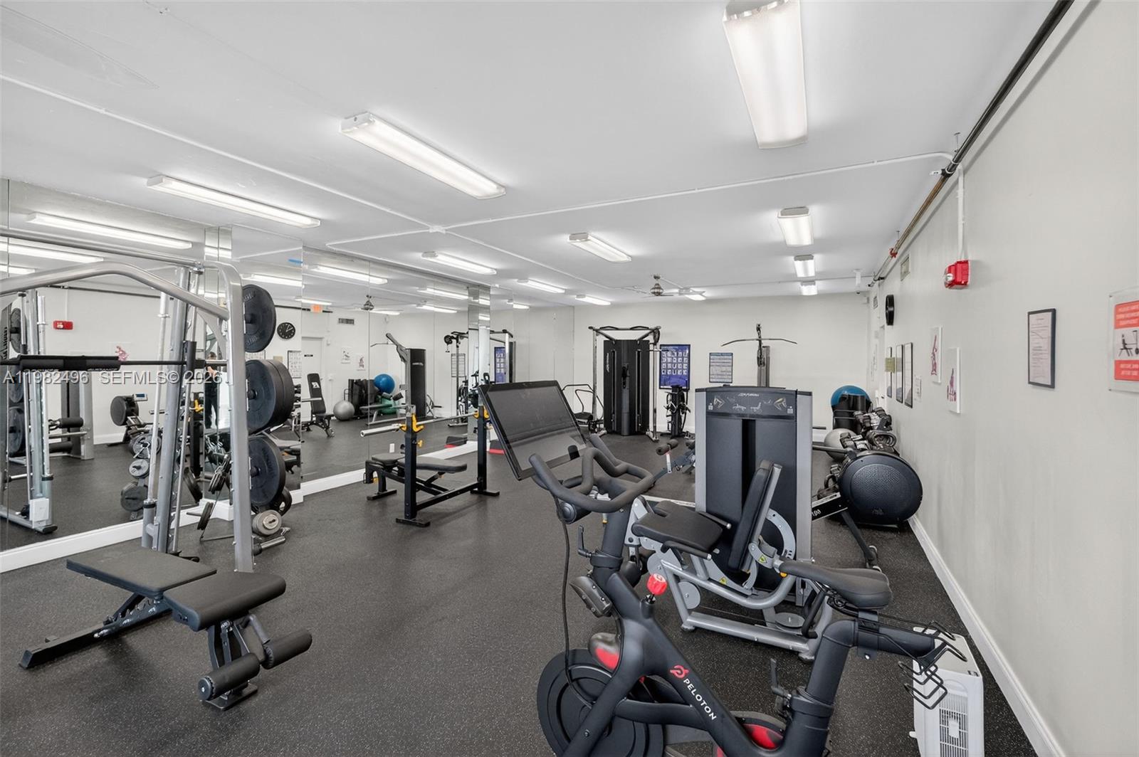 MIRASOL OCEAN TOWERS COND - Residential