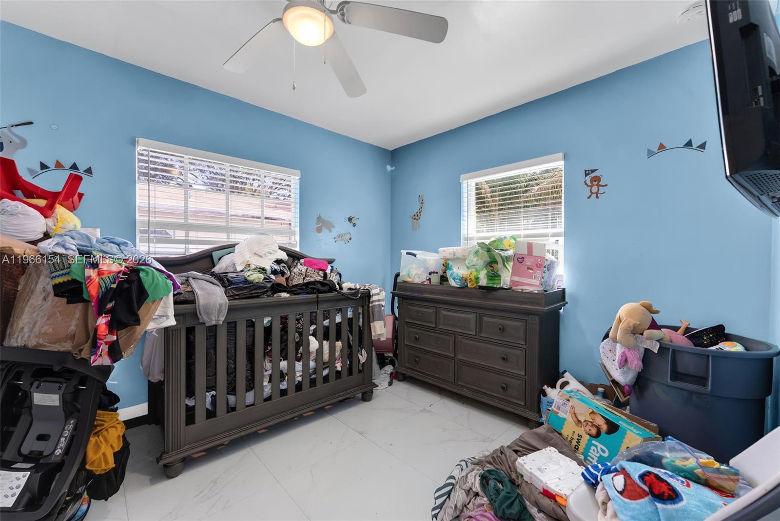 BRIAN MANORS - Residential