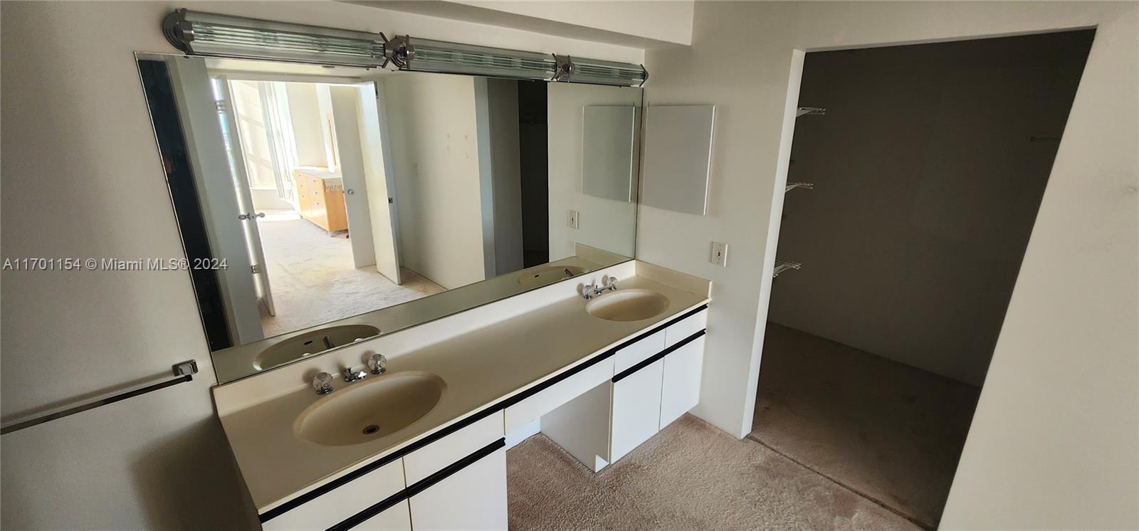 MYSTIC POINTE CONDO NO TH - Residential